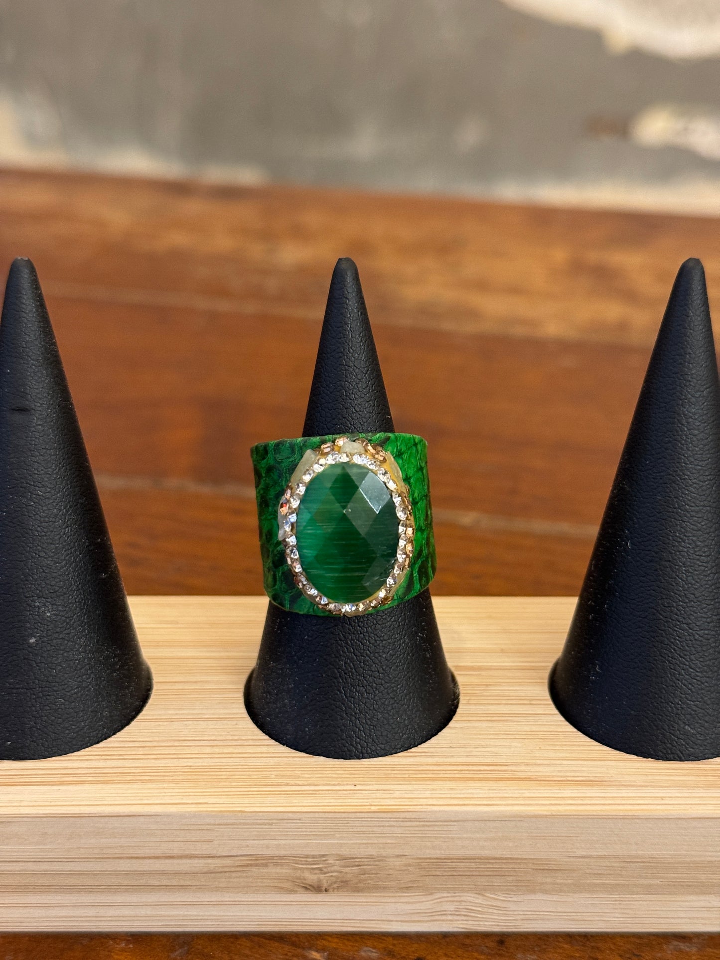ANELLO RAME E PIETRA