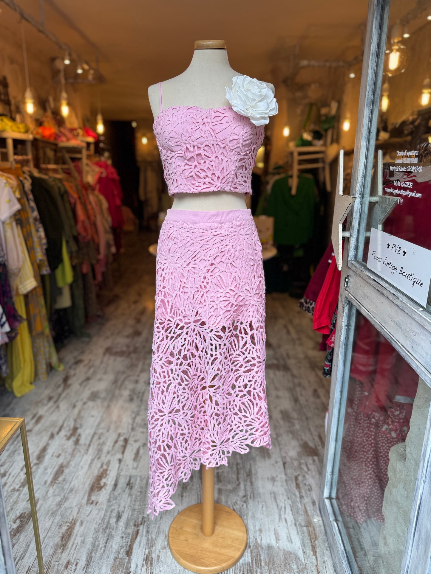 COORDINATO TOP E GONNA ROSA TRAFORATO