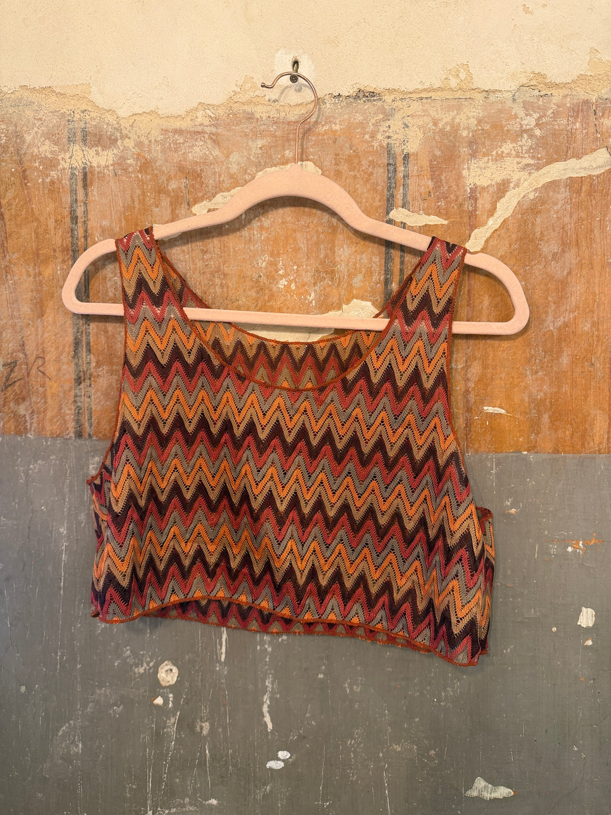 TOP CROP ZIG ZAG ARANCIO ROSSO MARRONE