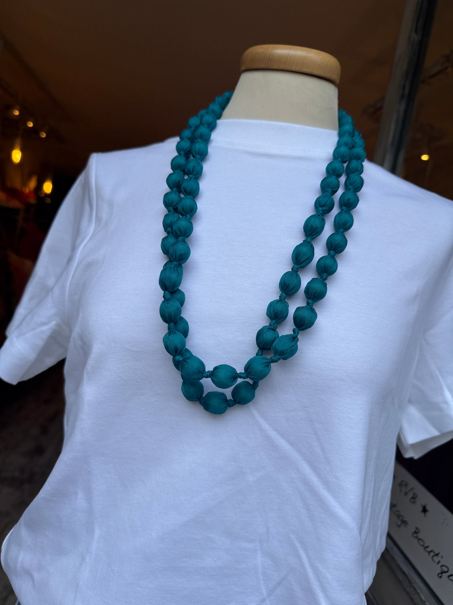 COLLANA PALLINE TESSUTO