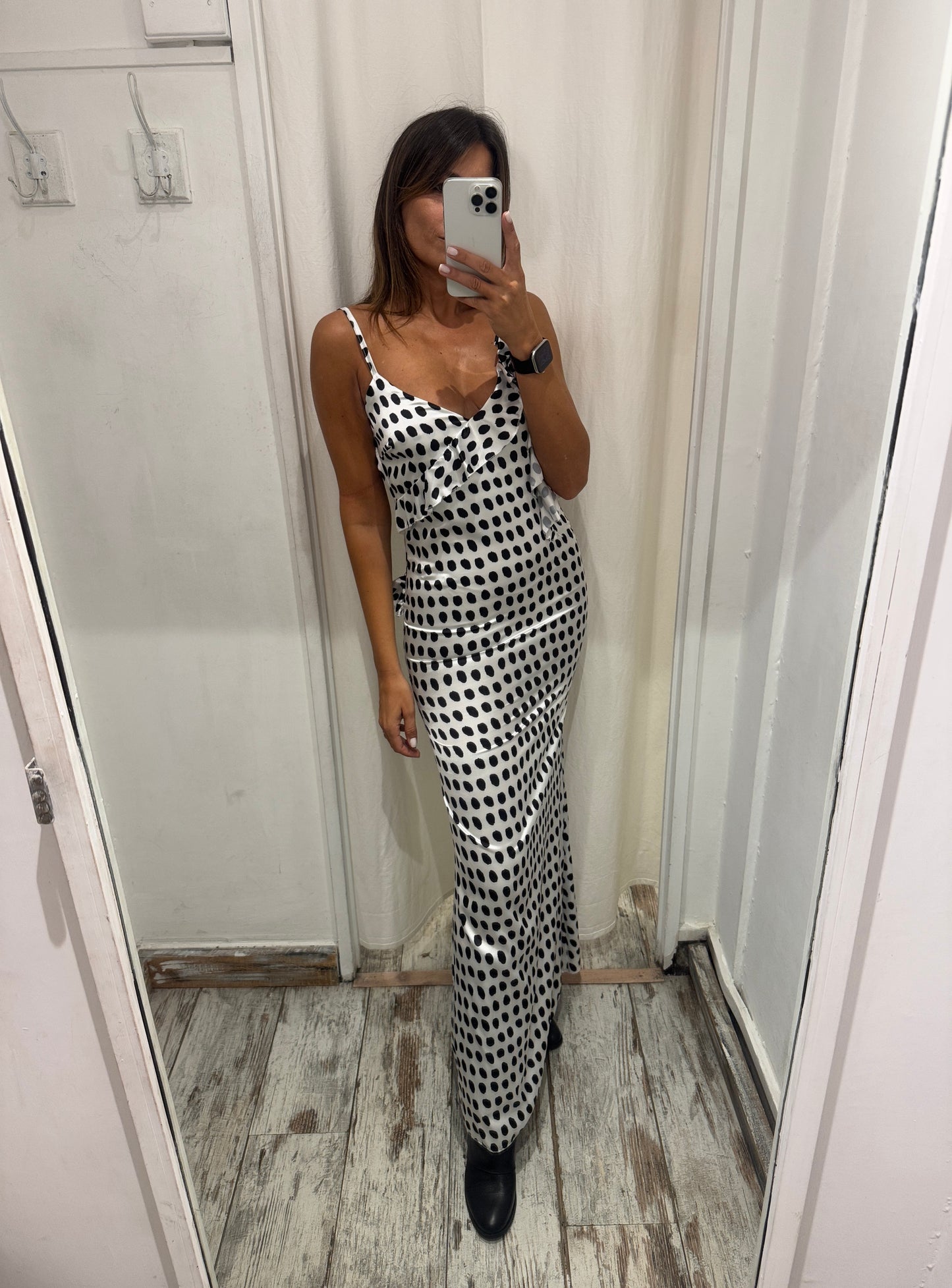 ABITO LUNGO SATIN POIS BIANCO E NERO