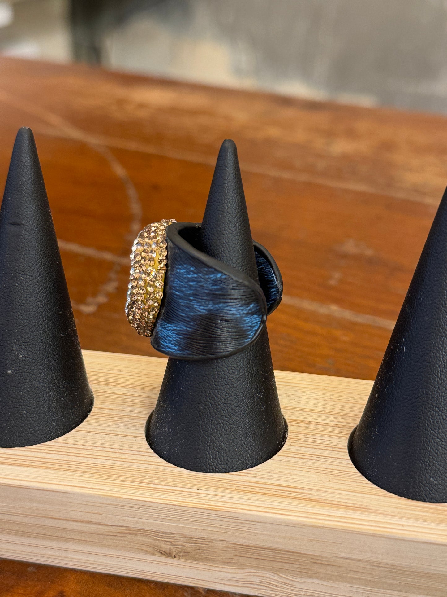 ANELLO RAME E PIETRA