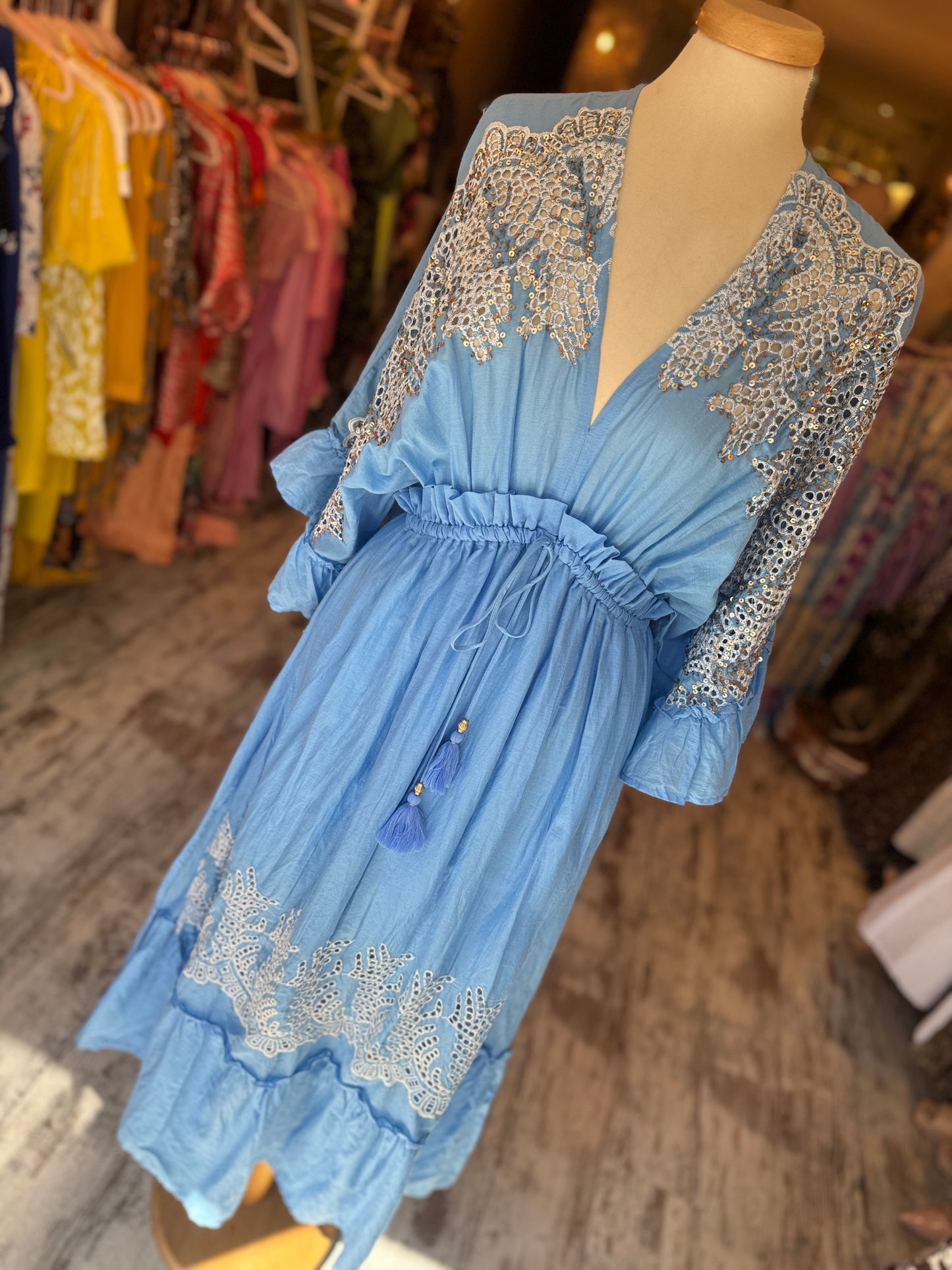 ABITO KAFTANO LONGUETTE CELESTE PAILLETTES
