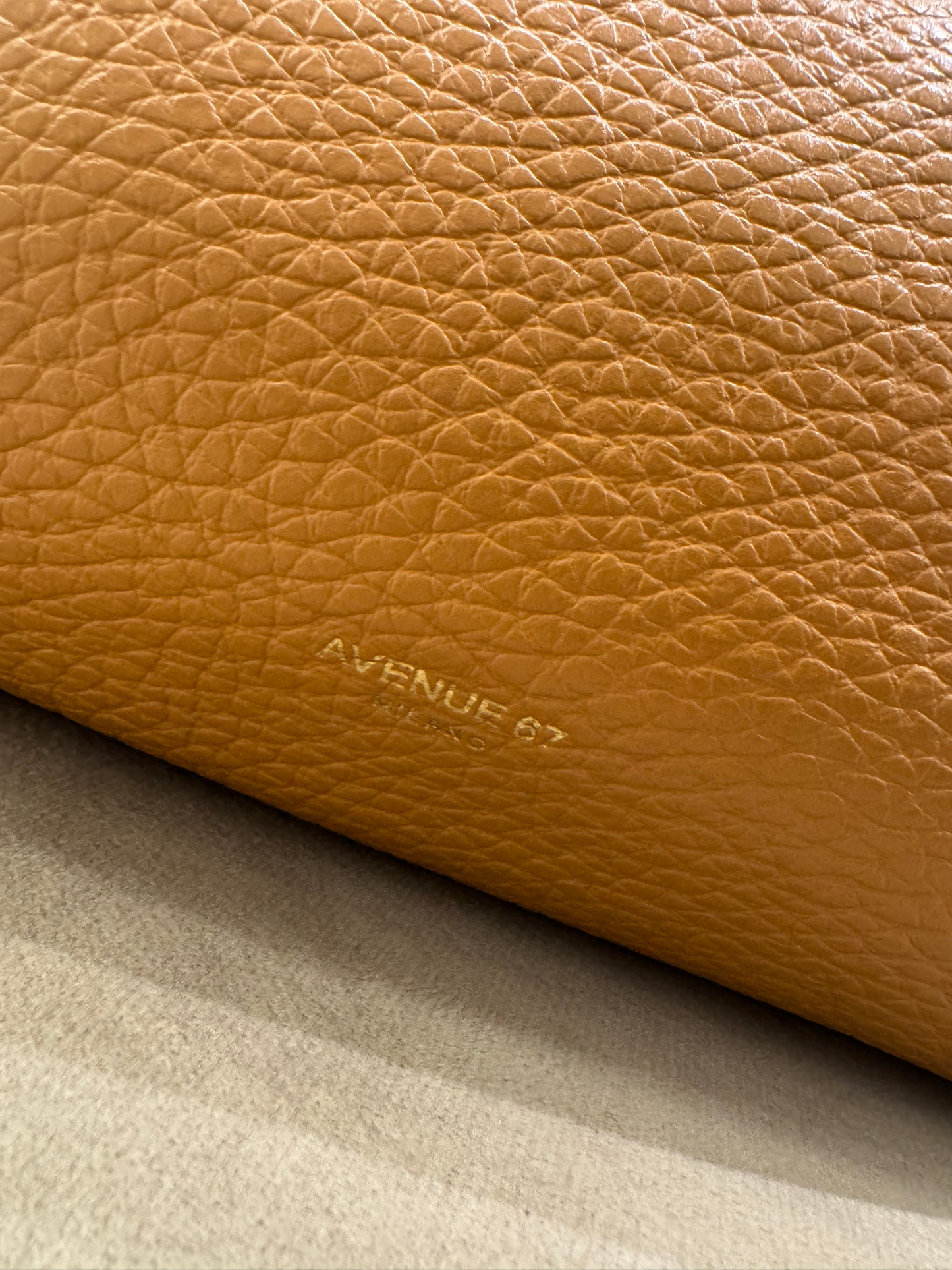 BORSA AVENUE 67 IN PELLE CAMMELLO