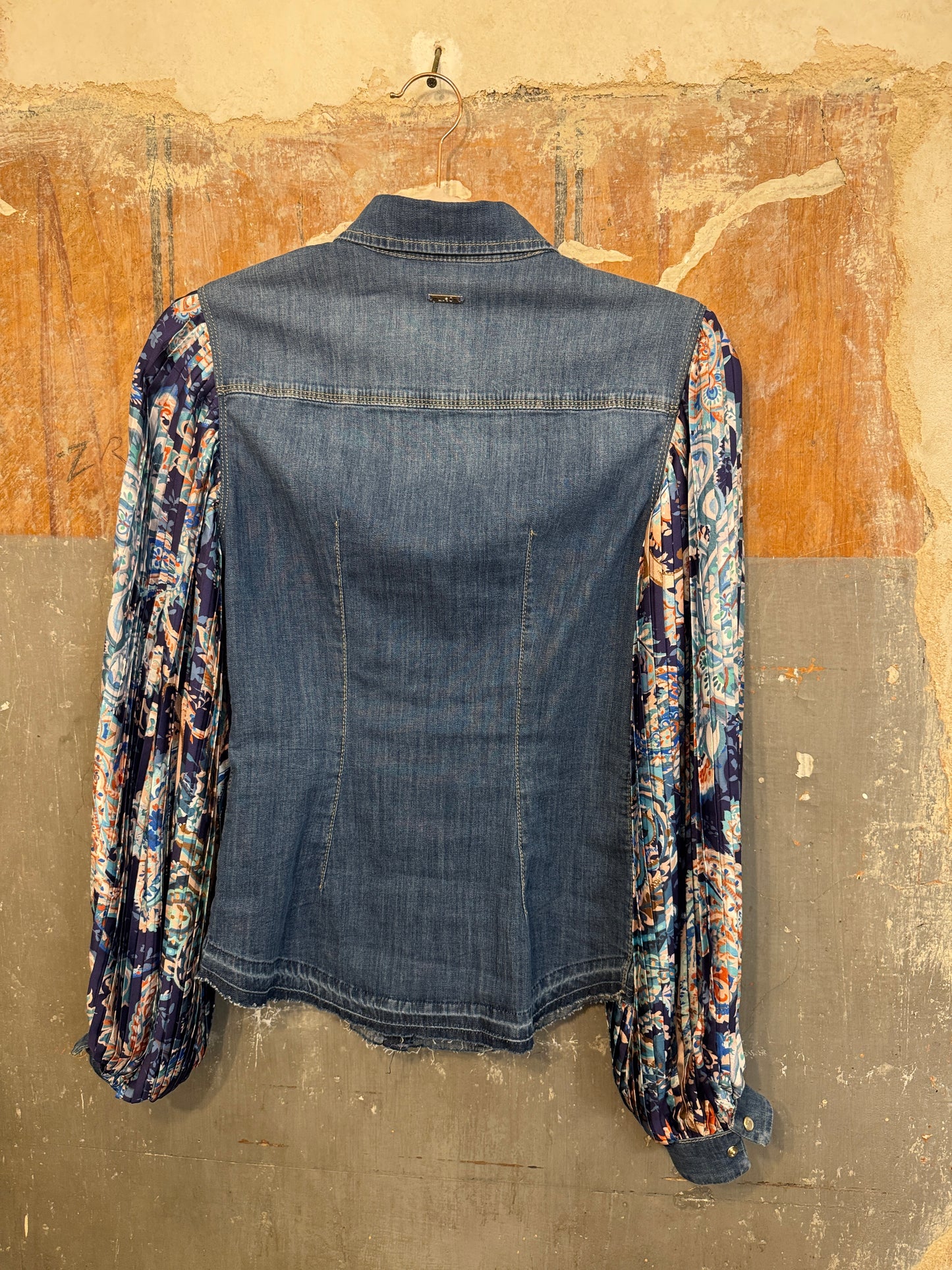 CAMICIA LIU•JO DENIM CON MANICA PLISSÈ