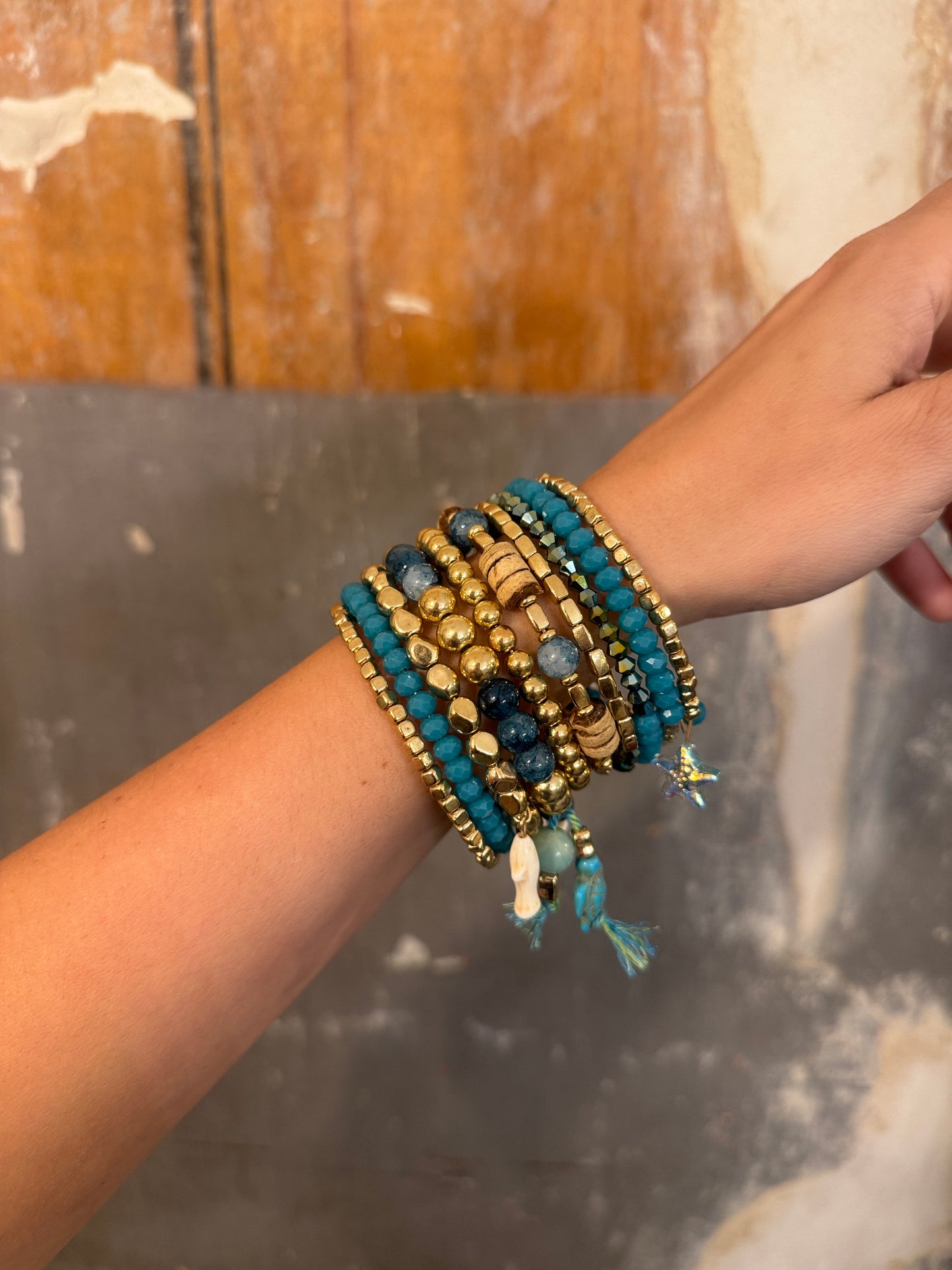 BRACCIALE SPIRALE CON PERLINE