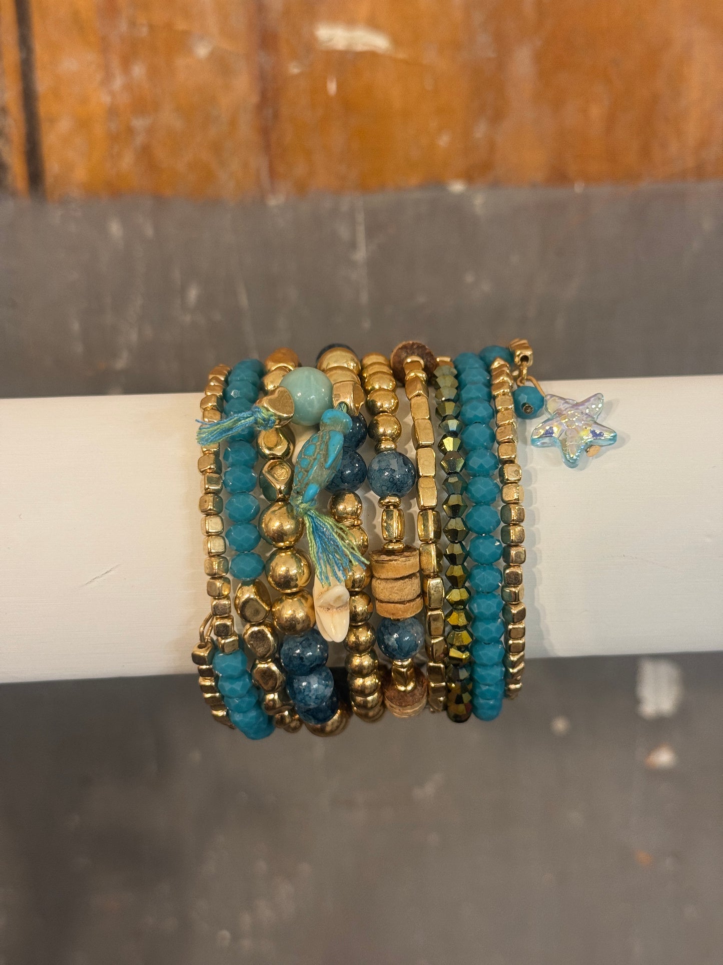 BRACCIALE SPIRALE CON PERLINE