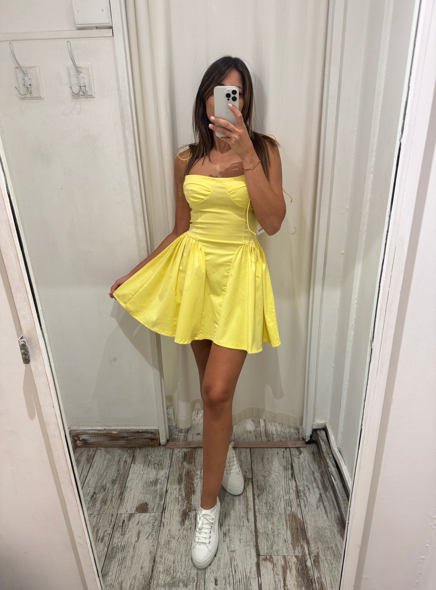 ABITO CORTO SVASATO GIALLO