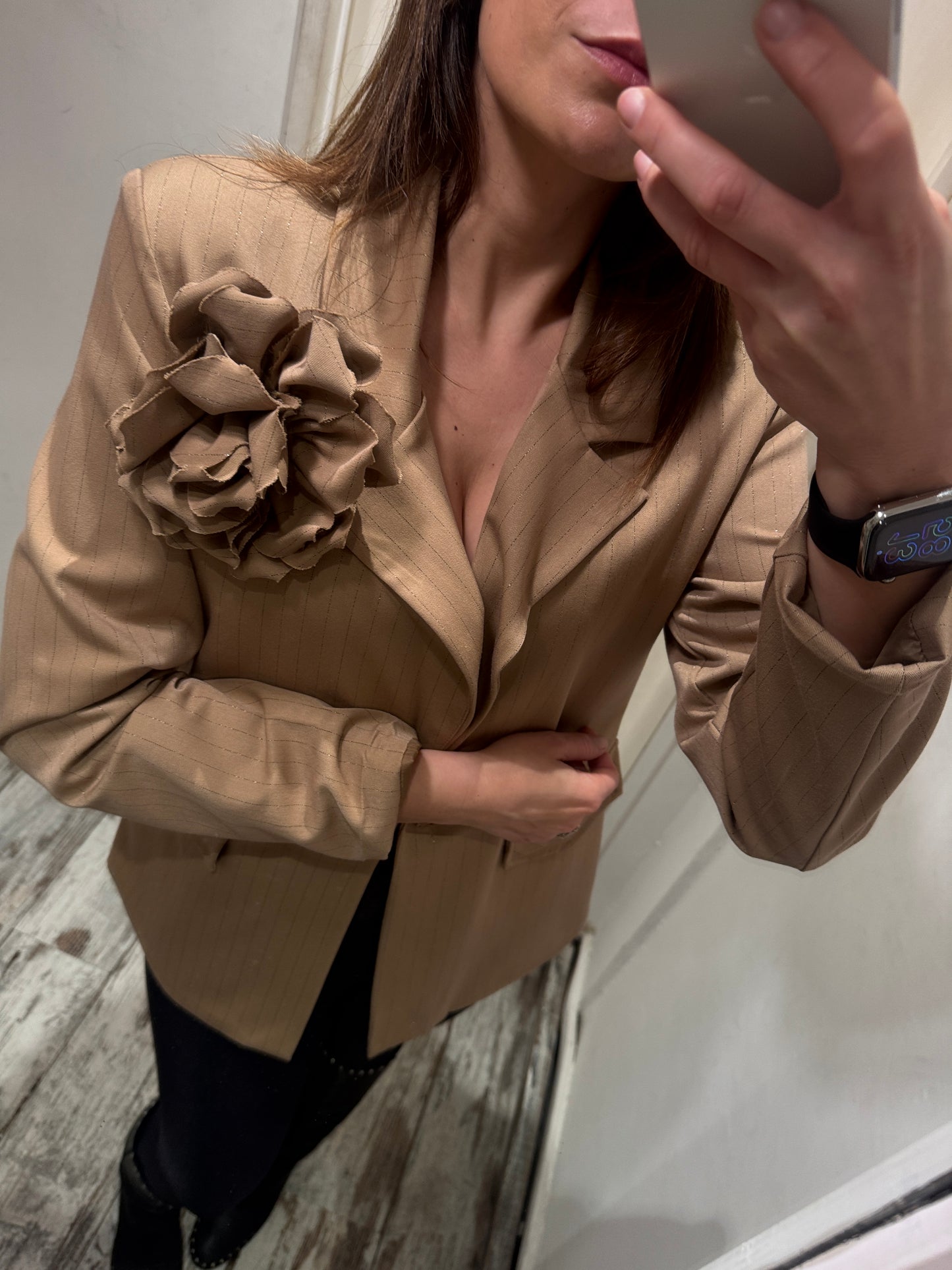 BLAZER OVER BISCOTTO GESSATO CON SPILLA