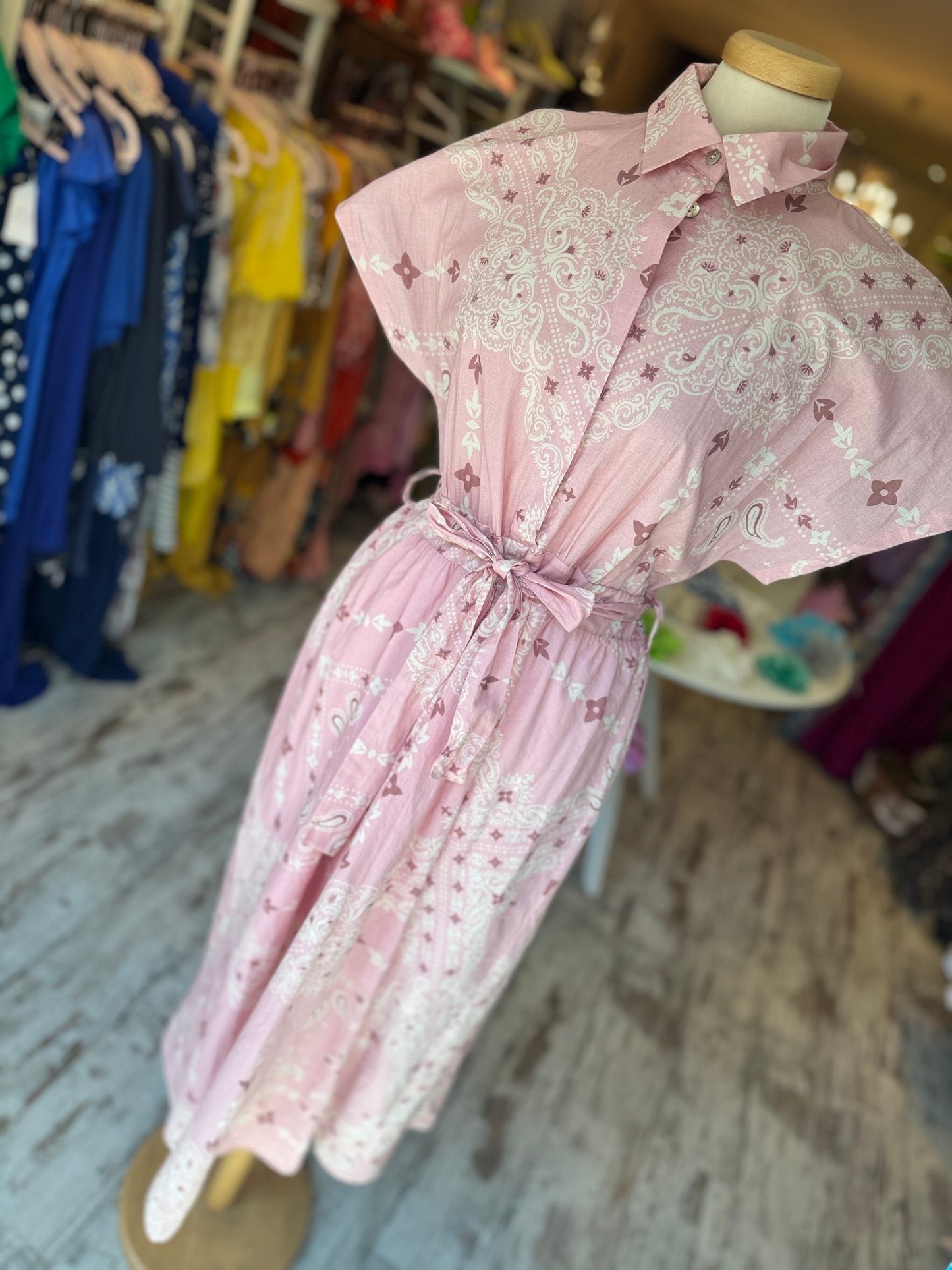 ABITO CHEMISIER BANDANA ROSA