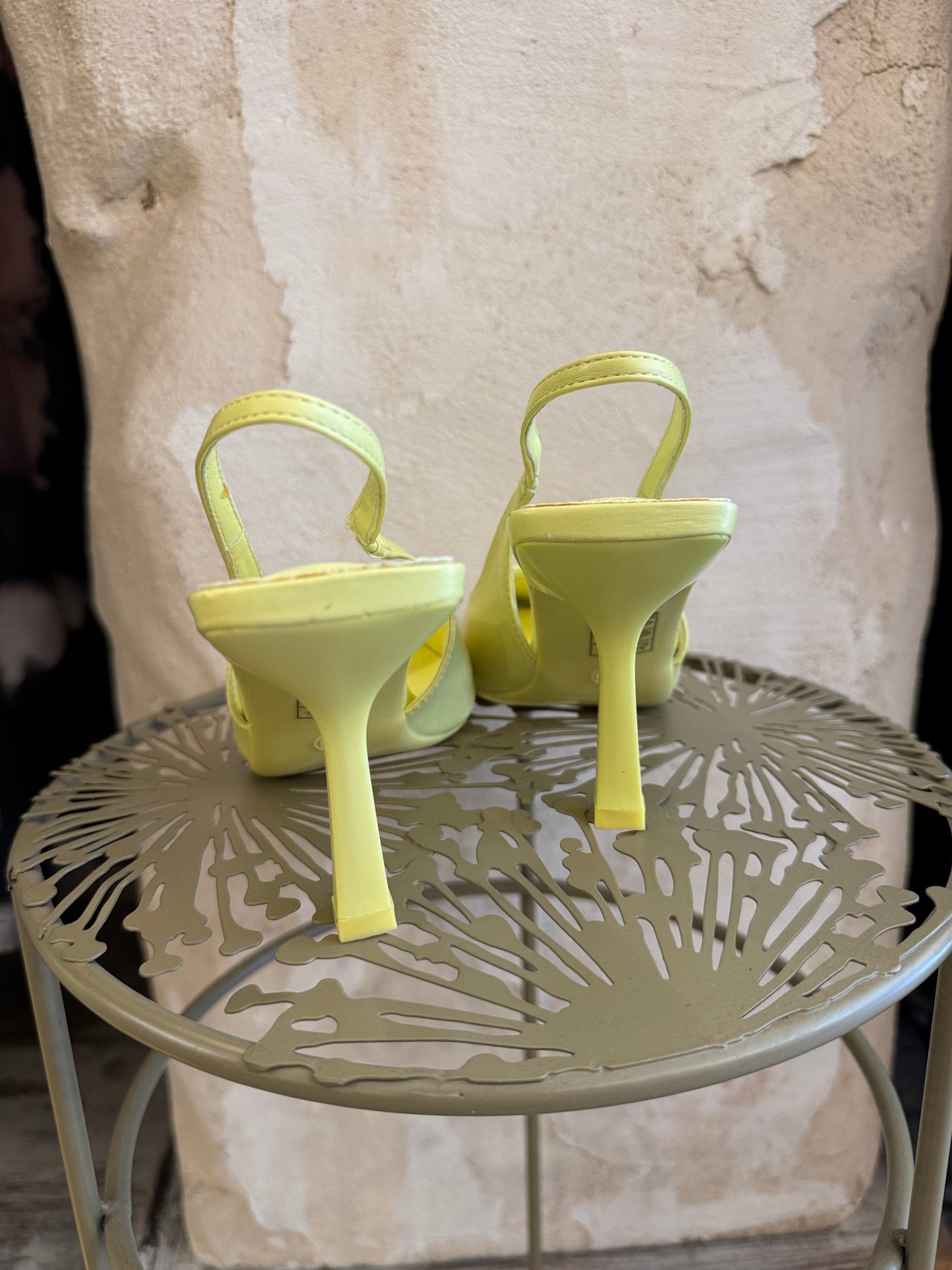 DECOLLETE SLINGBACK LIME