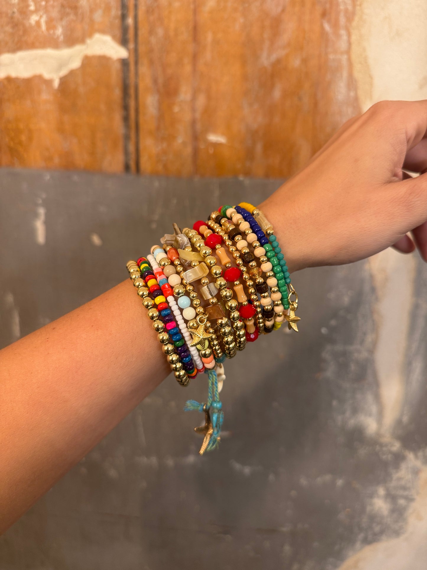 BRACCIALE SPIRALE CON PERLINE