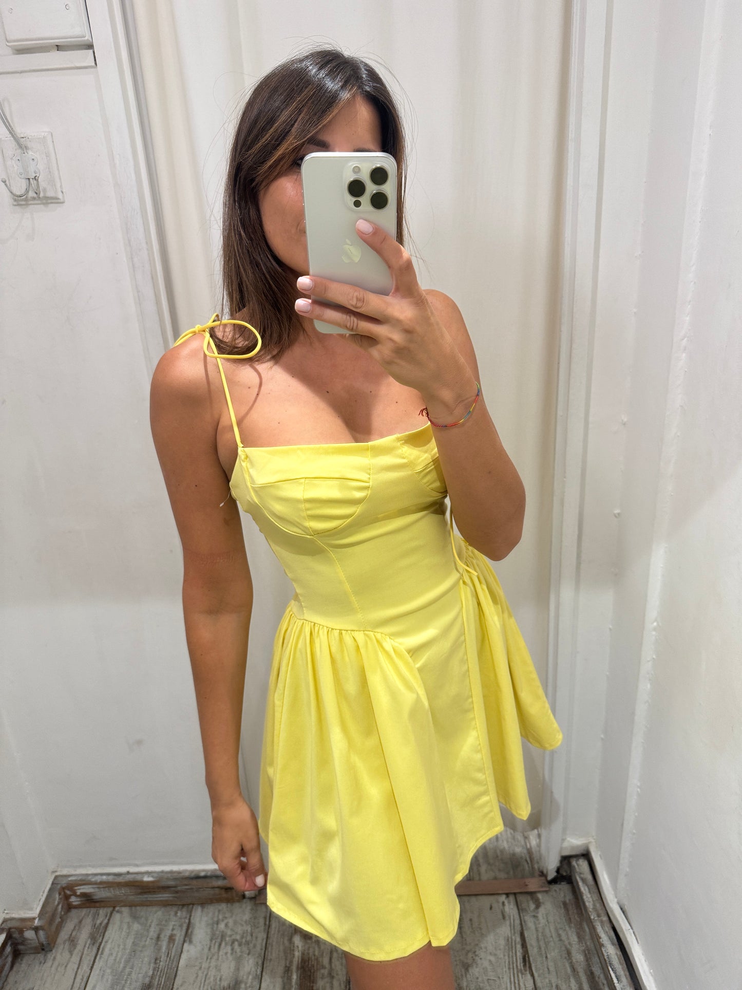 ABITO CORTO SVASATO GIALLO