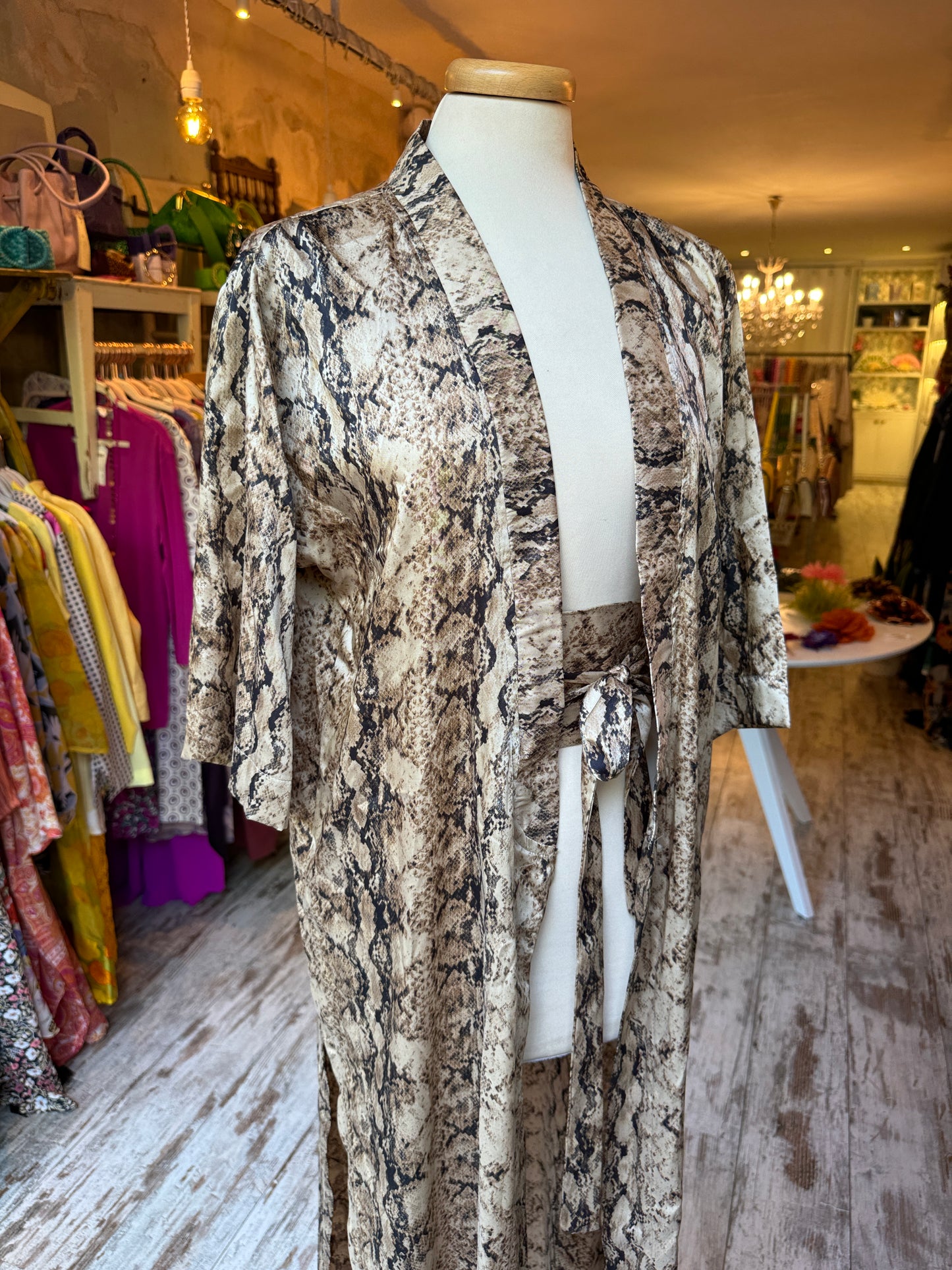 KIMONO PONCHIA PITONE CON CINTURA