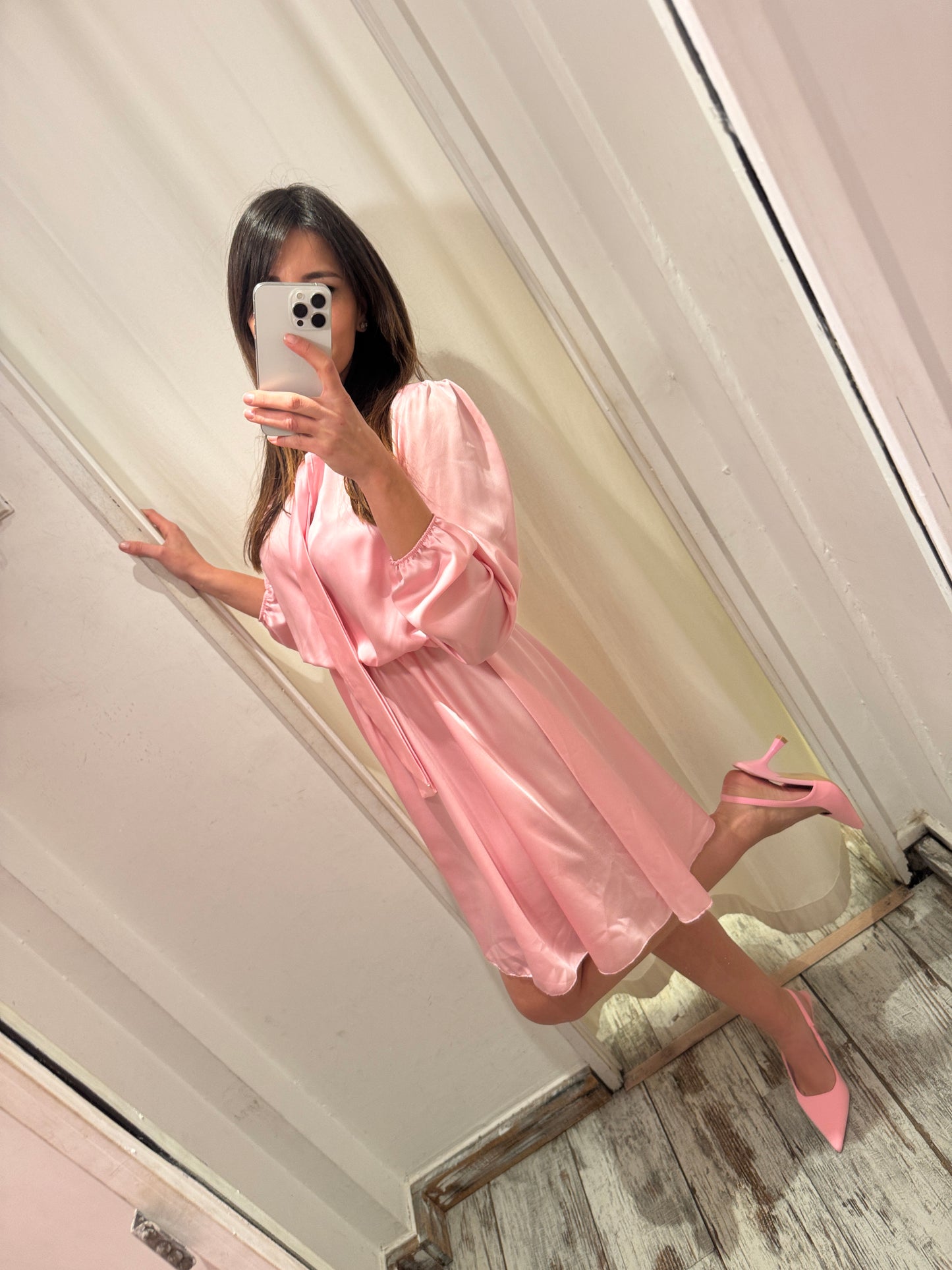ABITO SATIN ROSA CON FIOCCO