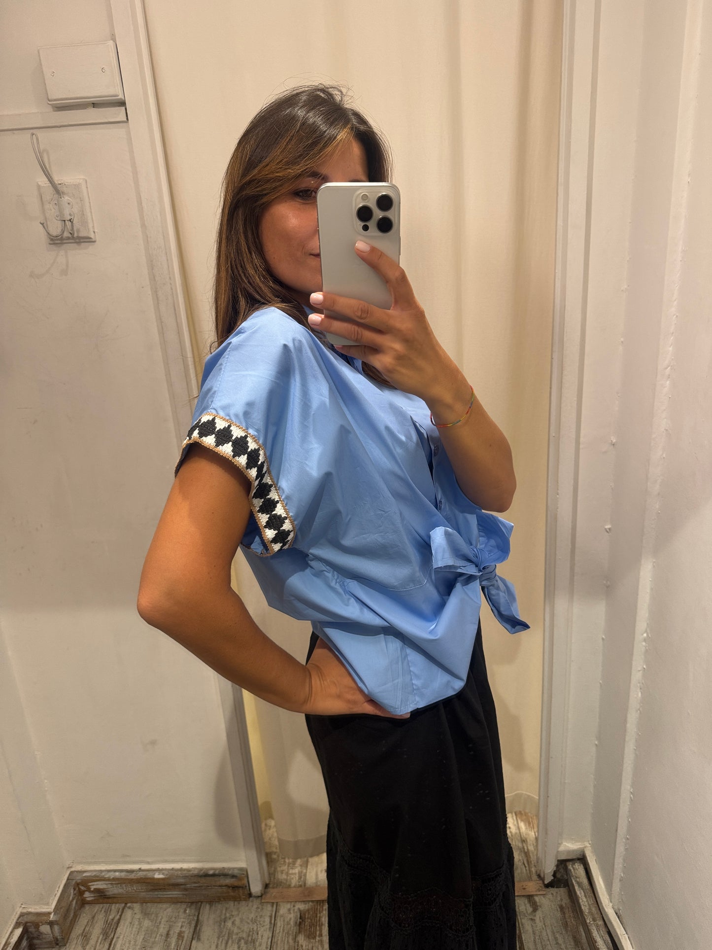 CAMICIA OVER CELESTE CON NODO