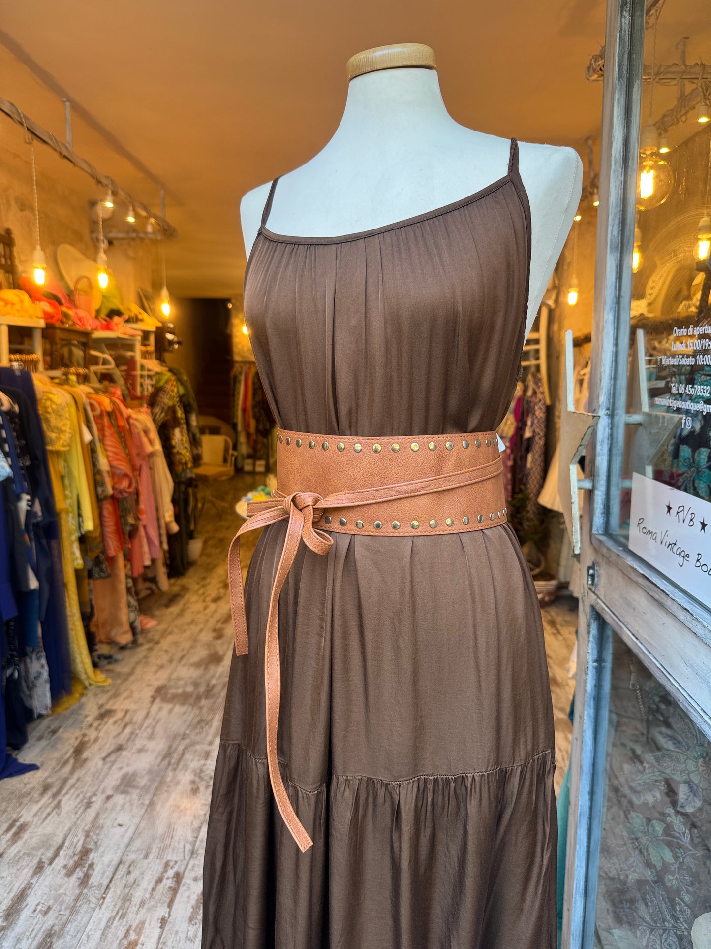ABITO LUNGO SATIN MARRONE