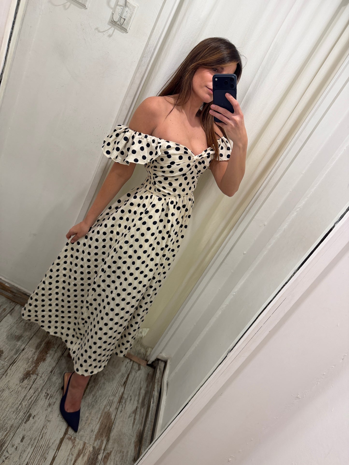 NEW COLLECTION - ABITO POIS BIANCO SCOLLO A CUORE