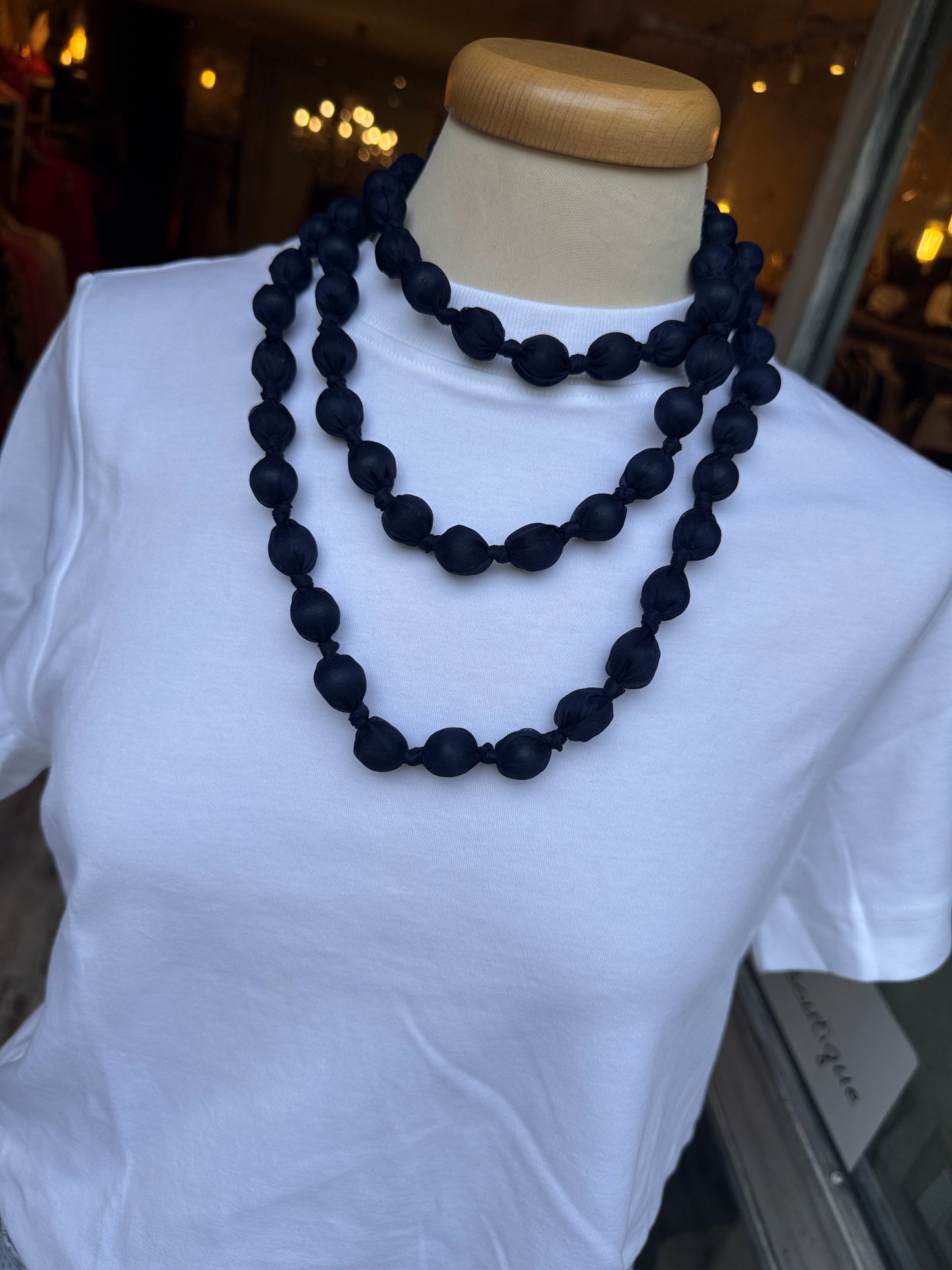 COLLANA PALLINE TESSUTO