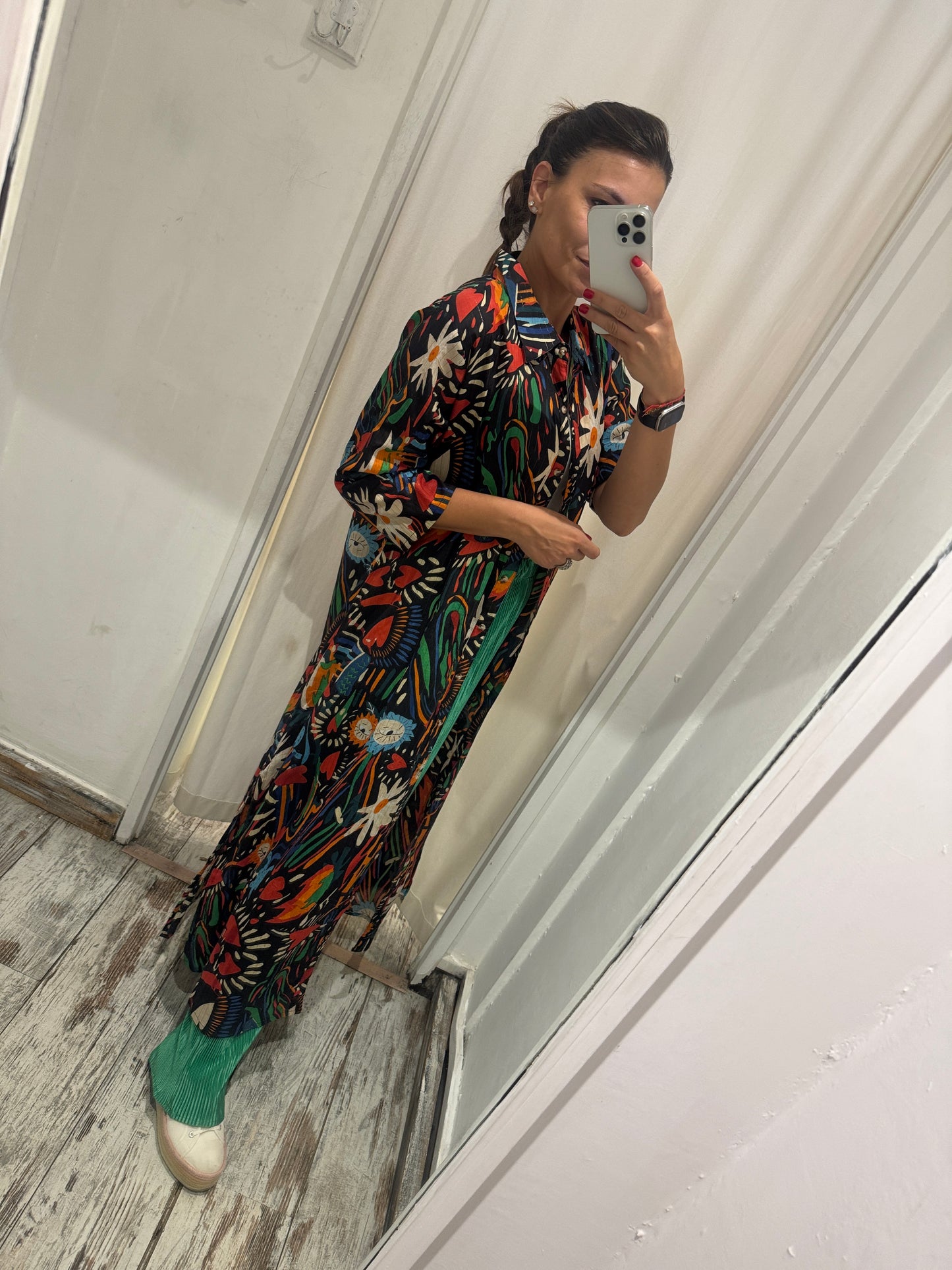 CAMICIONE NERO FANTASIA MULTICOLORE