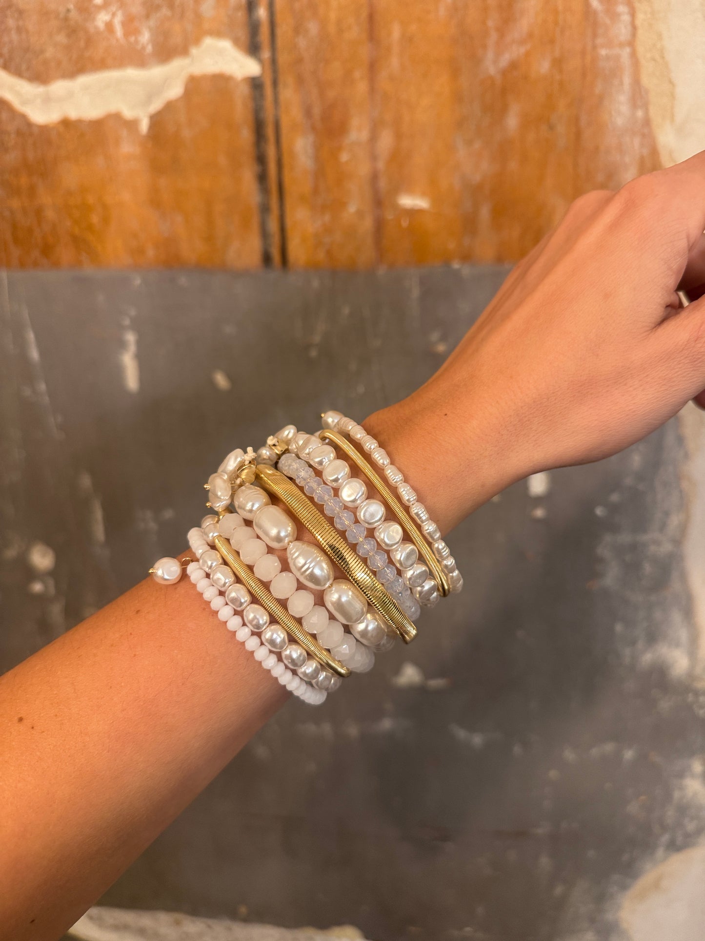 BRACCIALE SPIRALE CON PERLINE