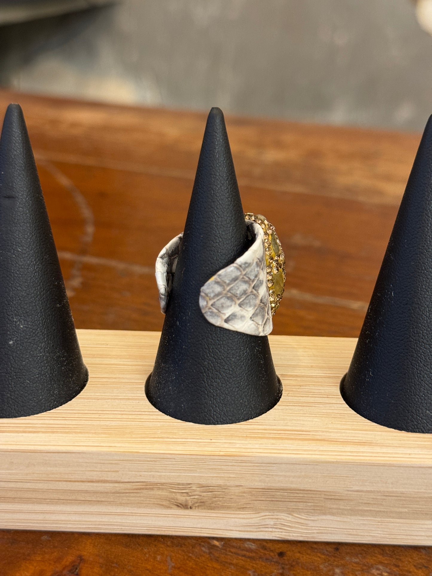 ANELLO RAME E PIETRA