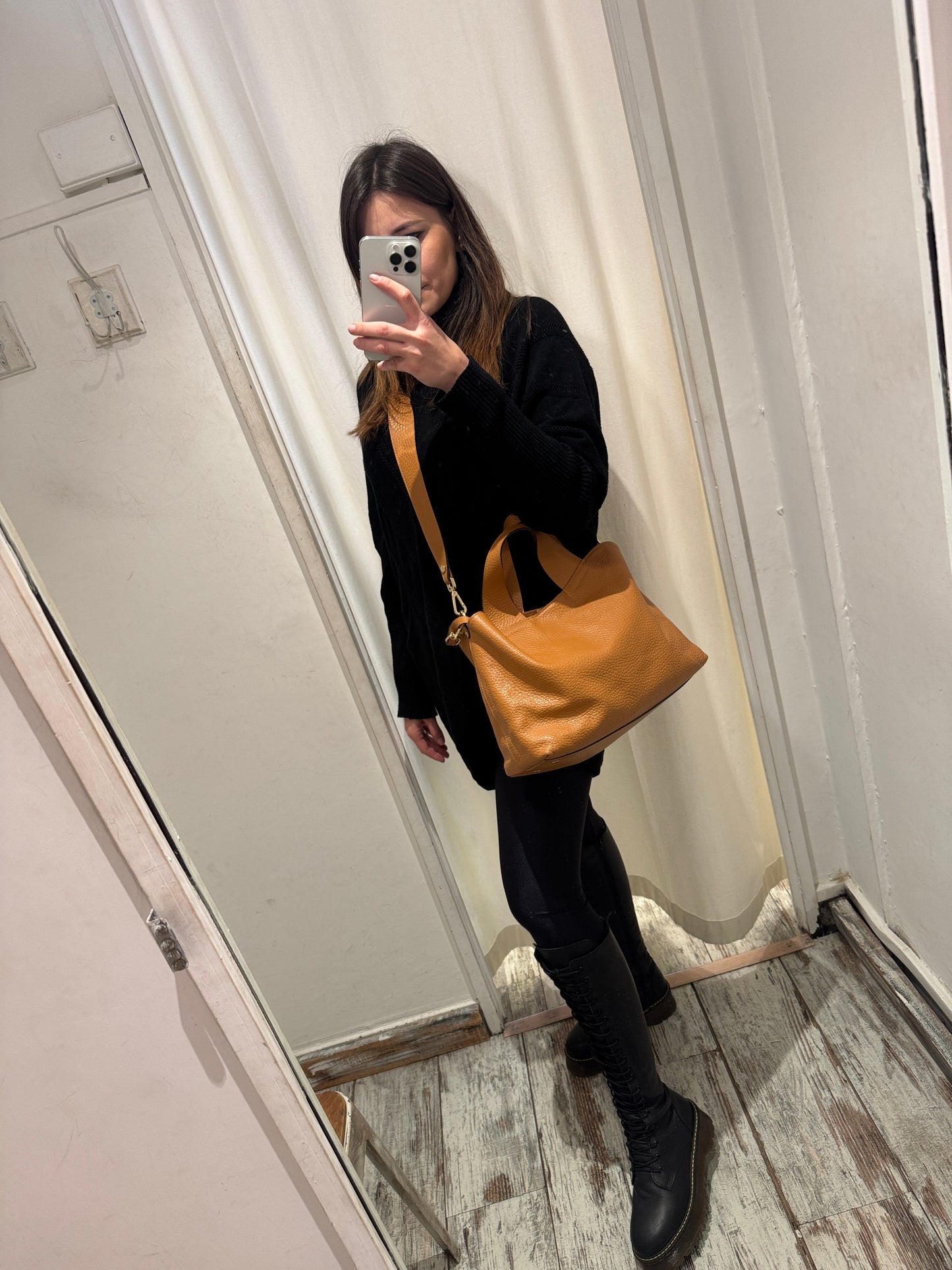 BORSA AVENUE 67 IN PELLE CAMMELLO