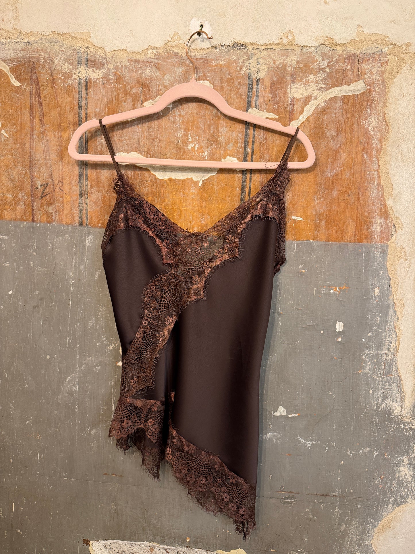 TOP SATIN CON INSERTI IN PIZZO
