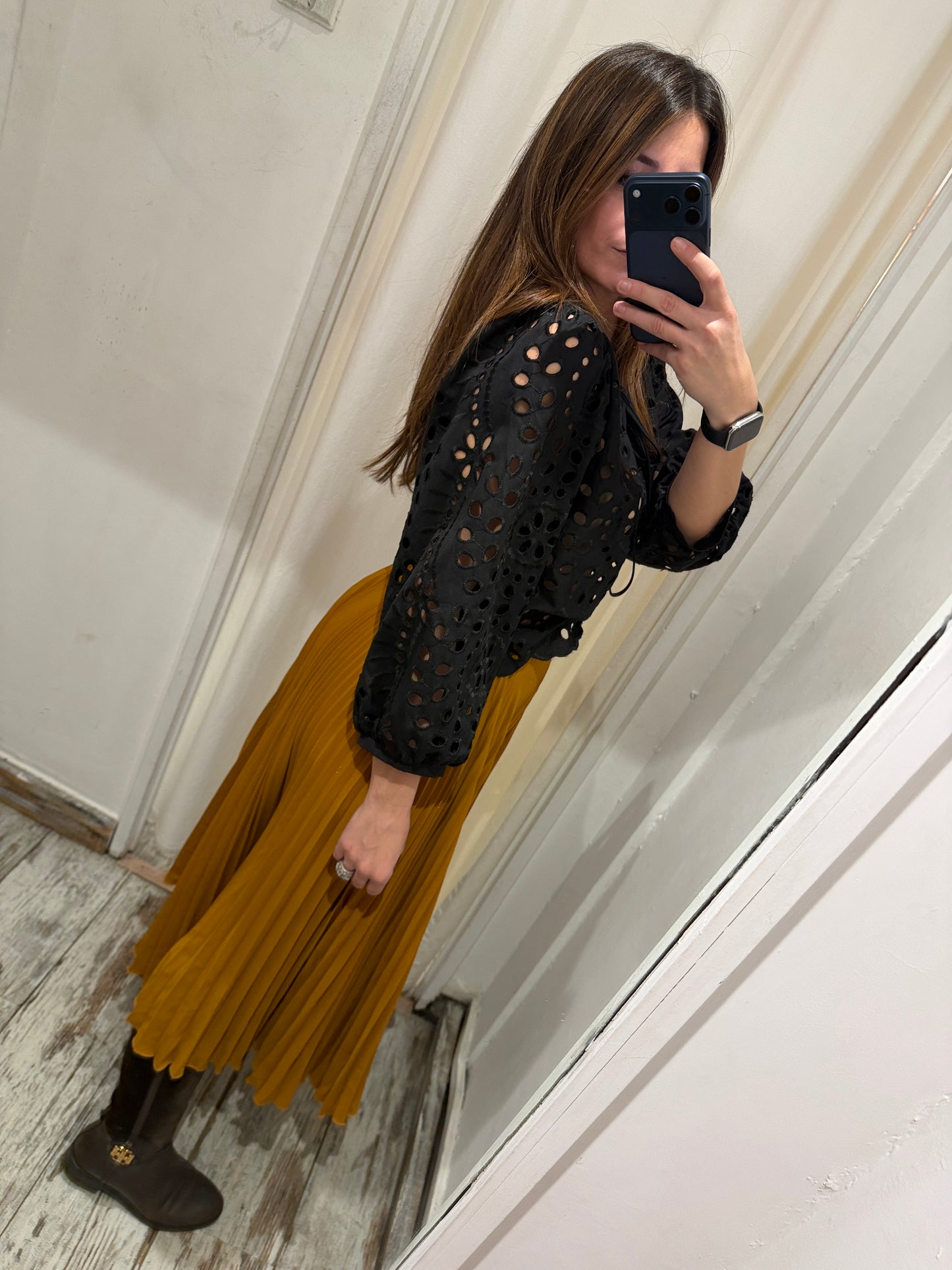 NEW COLLECTION - BLUSA SANGALLO NERO