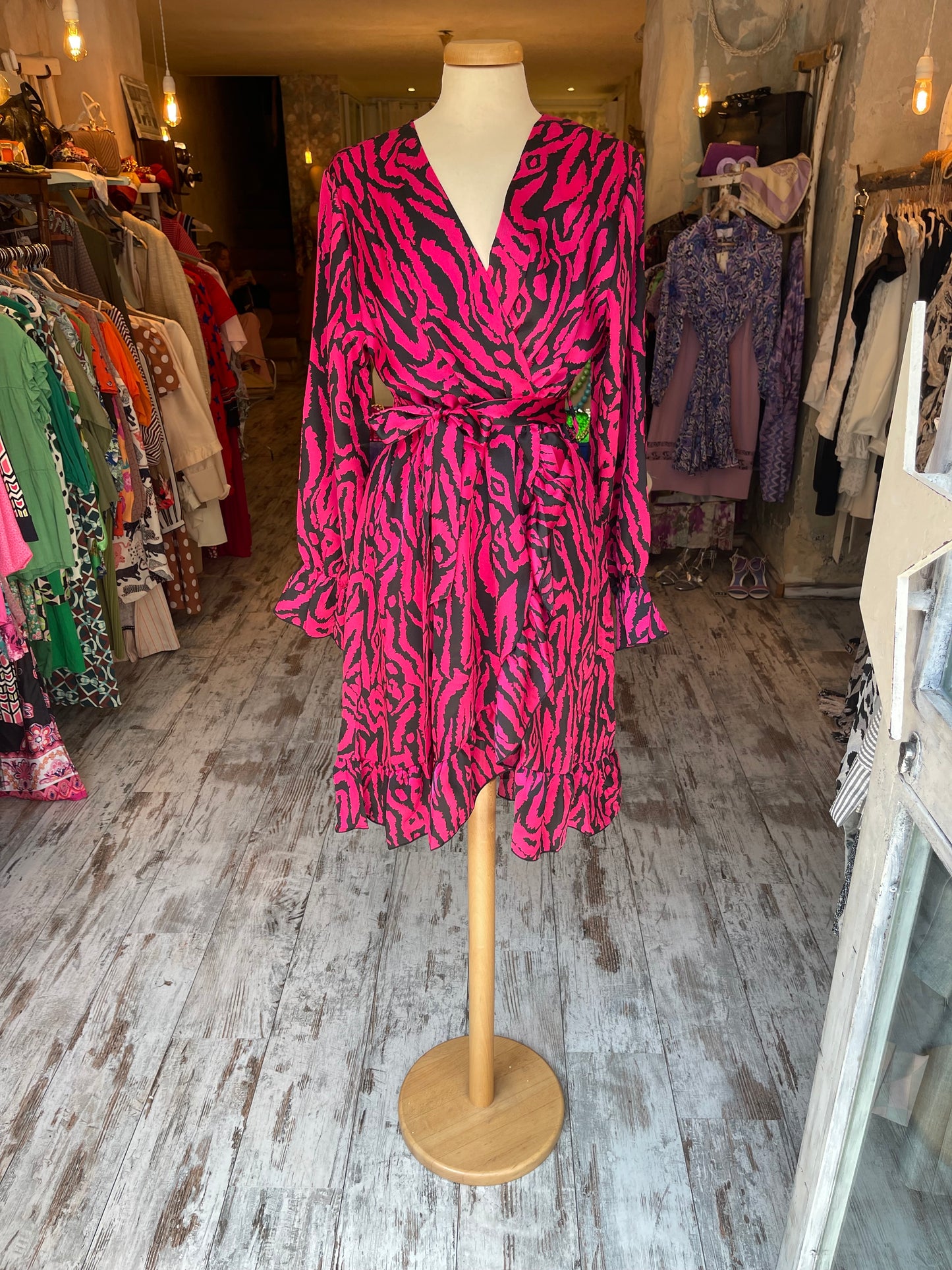 ABITO ANIMALIER FUCSIA E NERO