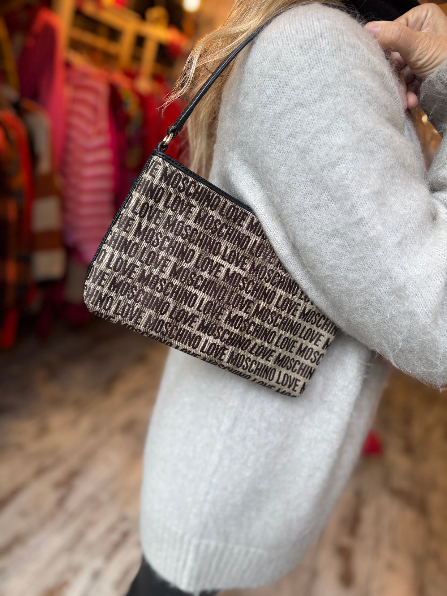 BORSETTA MOSCHINO LOVE ORO