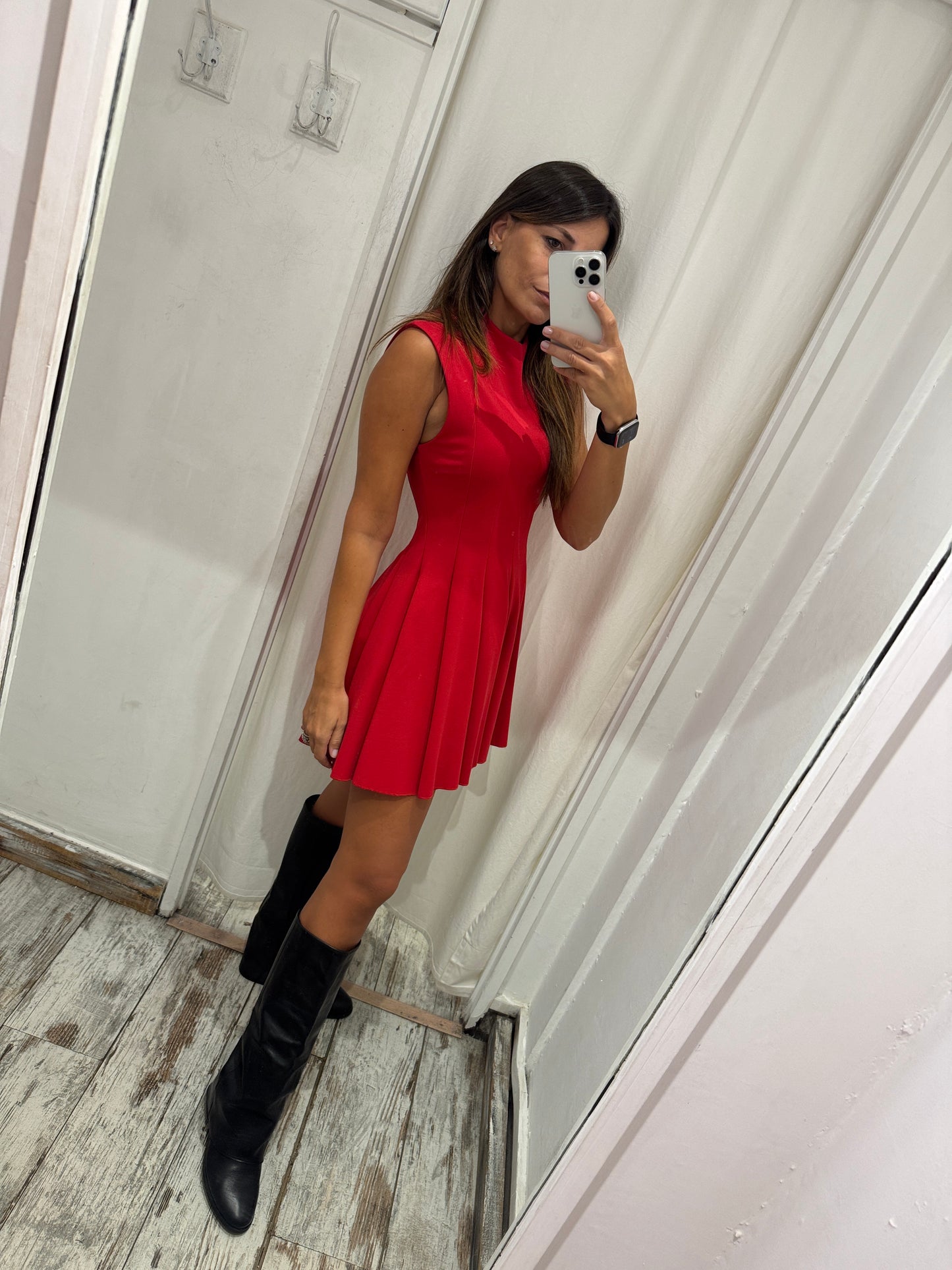 ABITO ROSSO GONNA A RUOTA