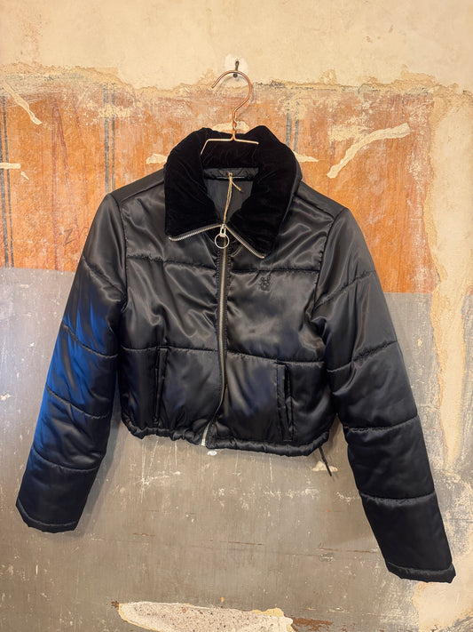 PIUMINO CROP CONVERSE NERO