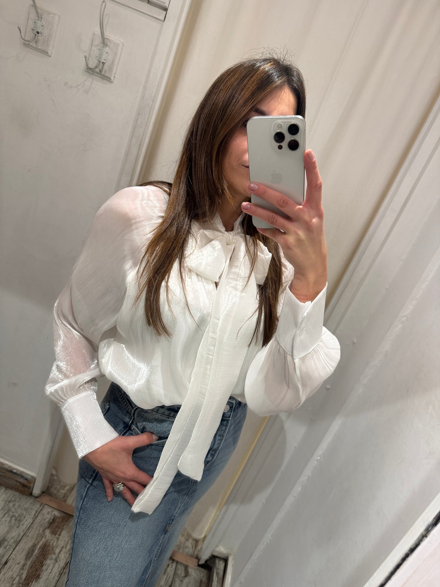 BLUSA BIANCA SATIN CON FIOCCO