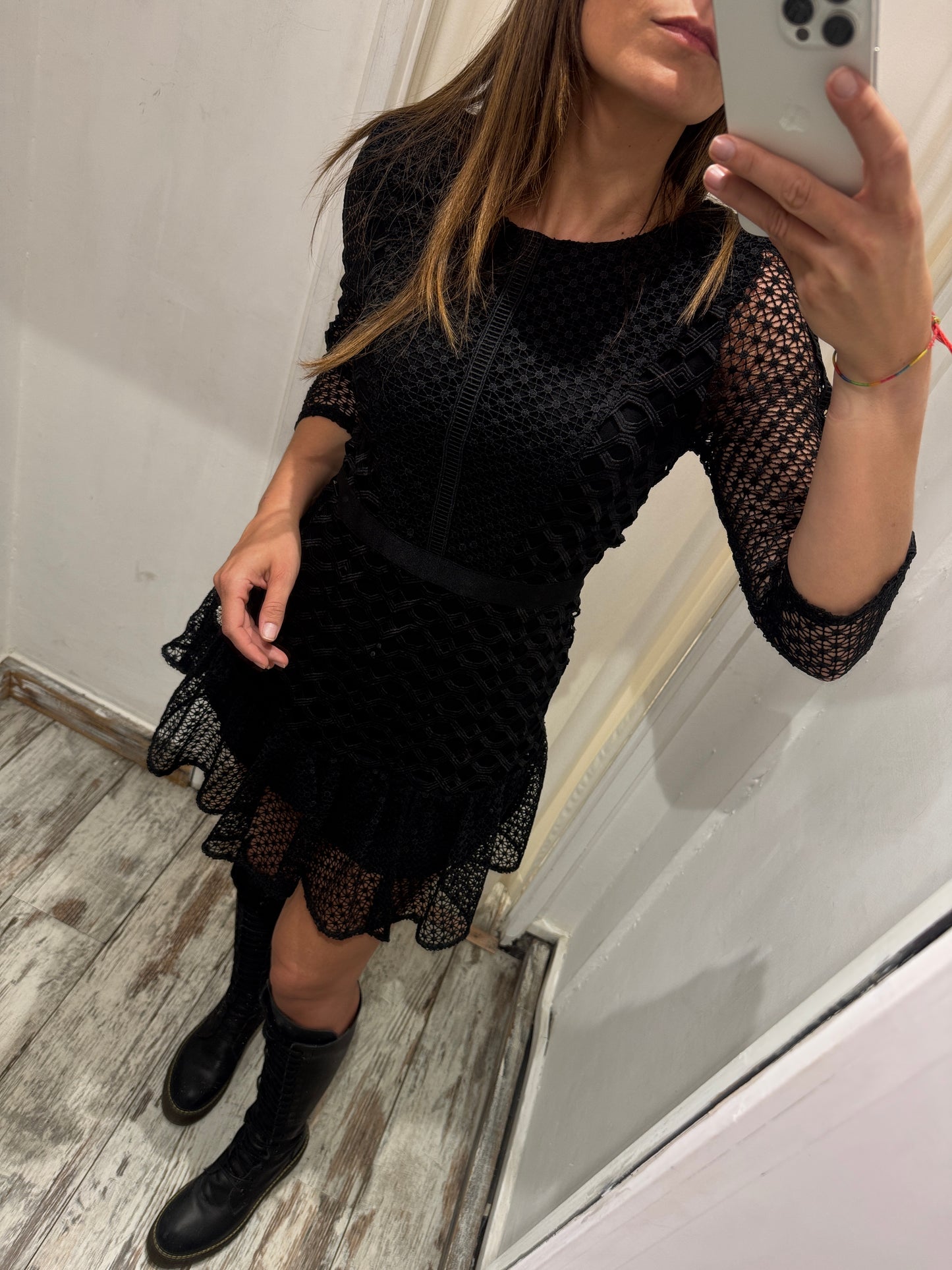 ABITO LIUJO NERO MACRAMÈ