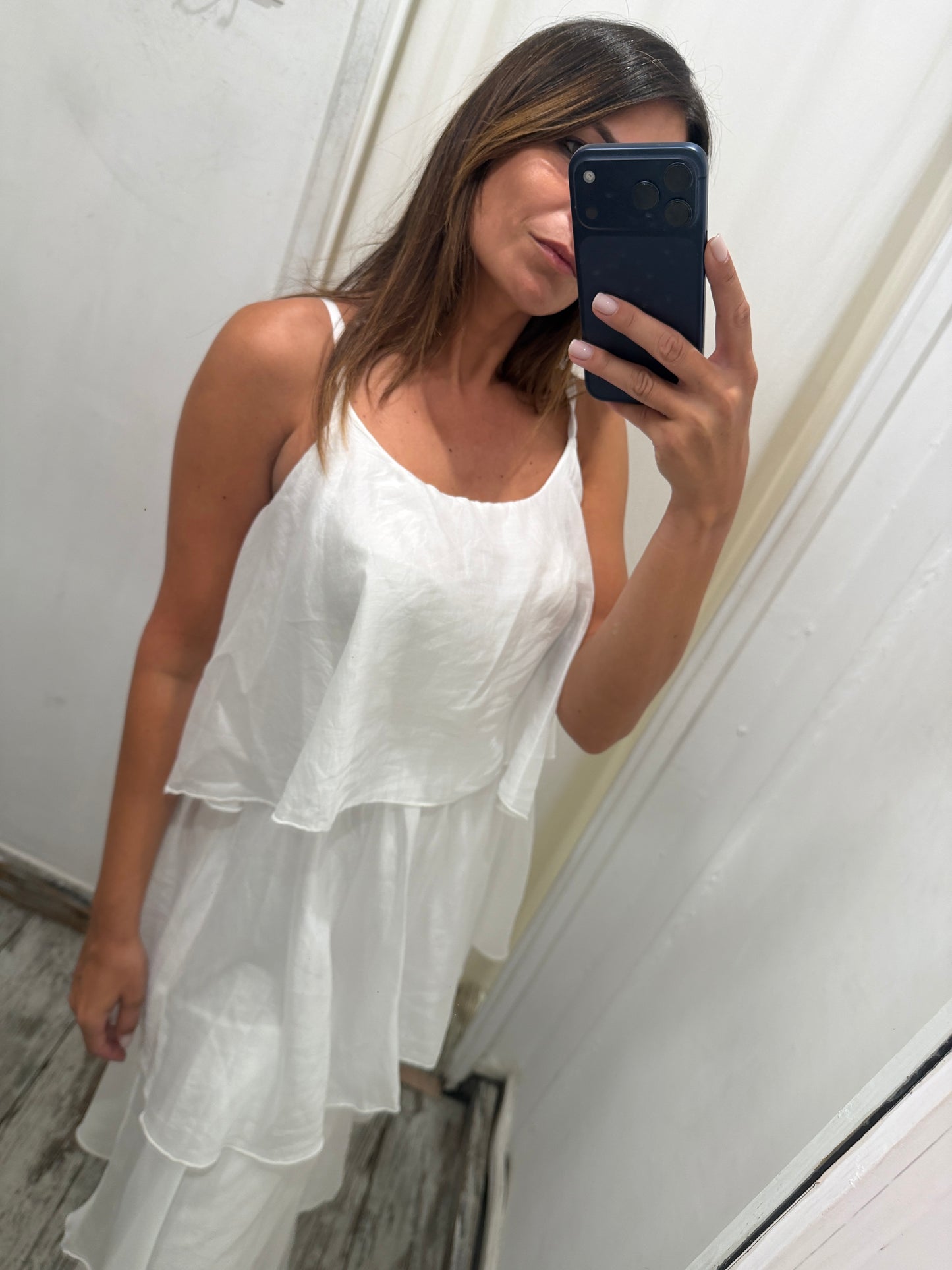 ABITO LUNGO A BALZE BIANCO