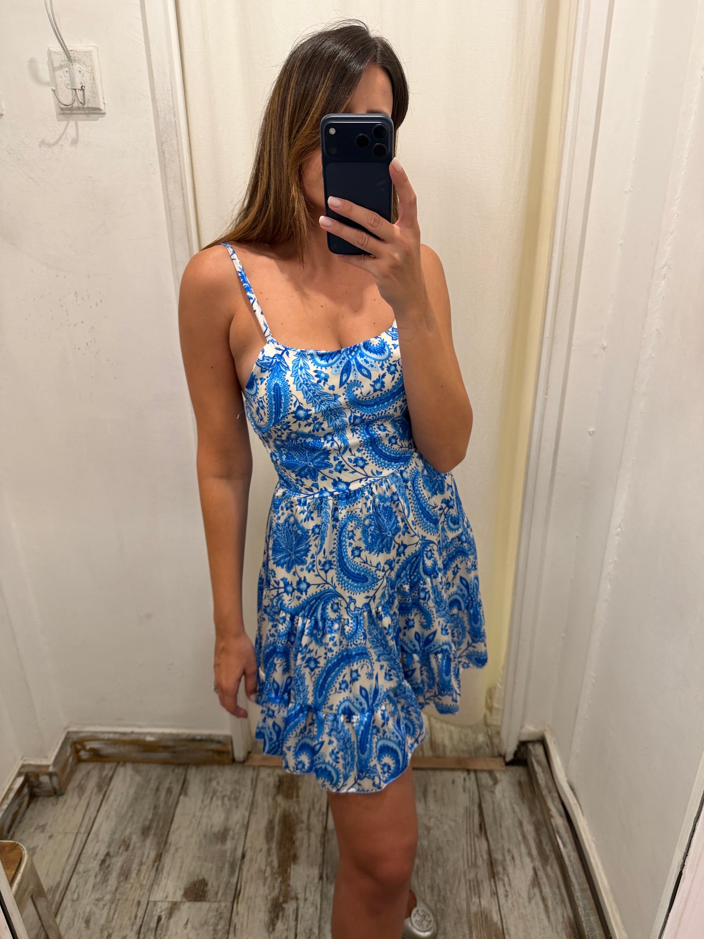 ABITO CORTO BIANCO FANTASIA AZZURRA