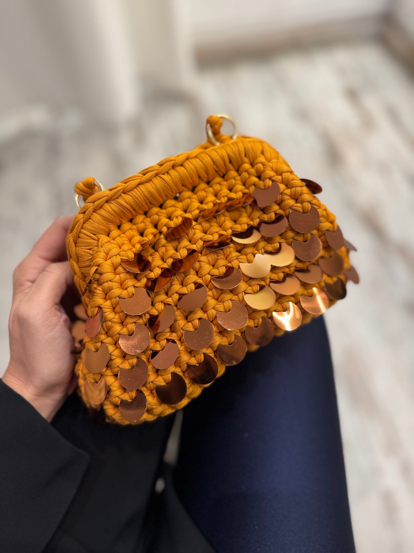 CLUTCH BAG ARANCIO CON PAILLETTES