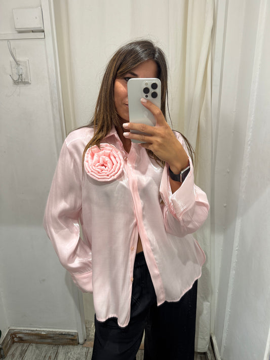 CAMICIA SATIN ROSA CON ROSA APPLICATA