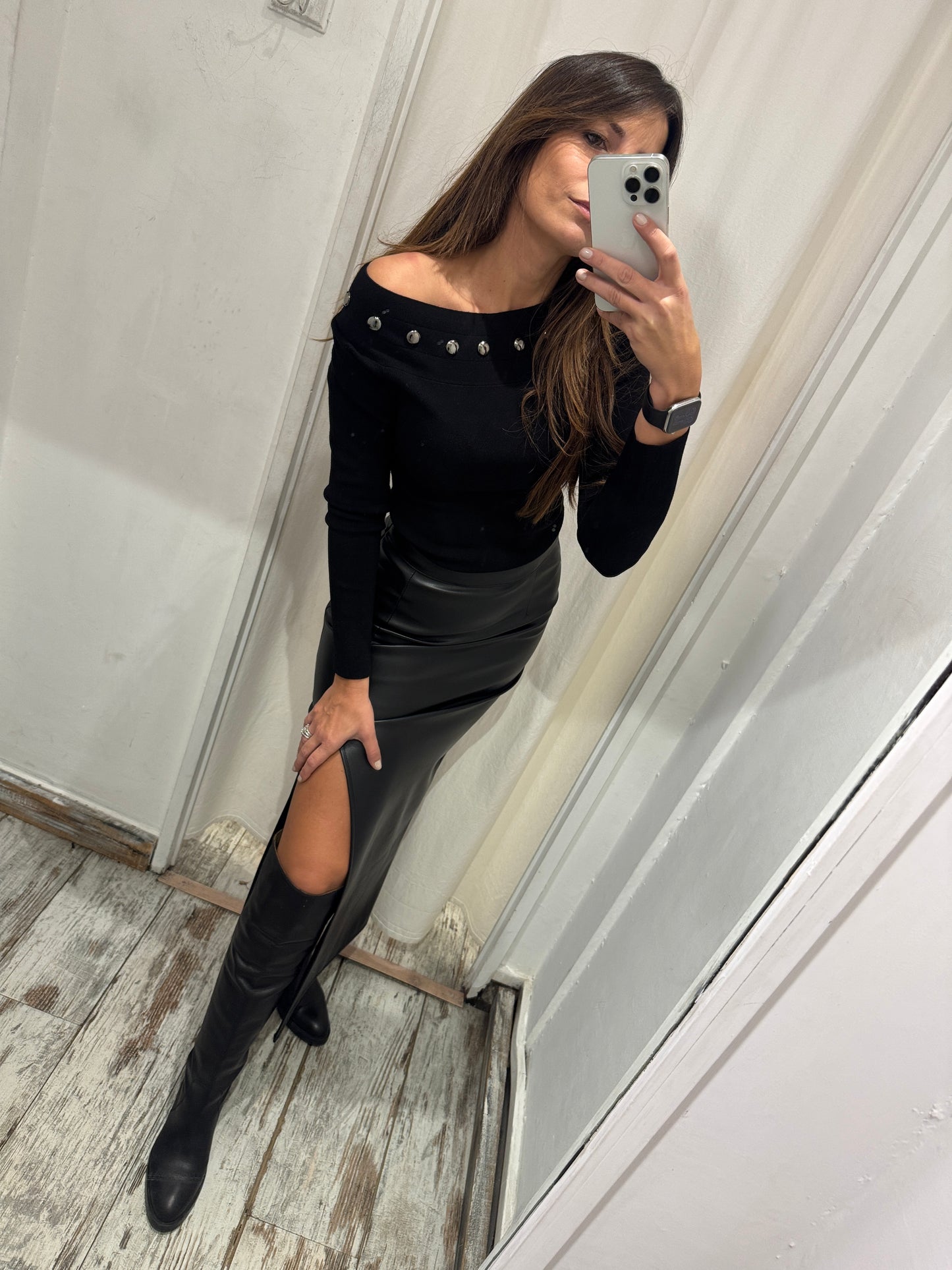 GONNA LONGUETTE ECOPELLE NERO CON SPACCO