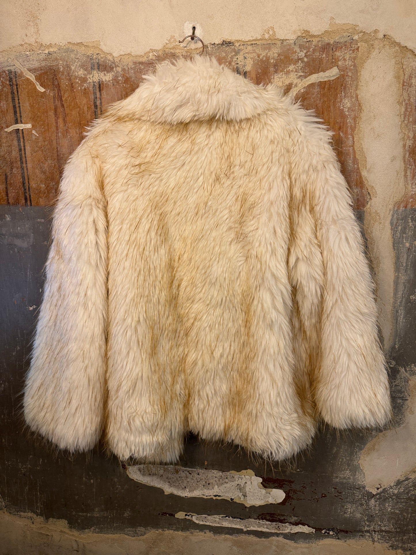 ECOPELLICCIA BIANCA E BEIGE