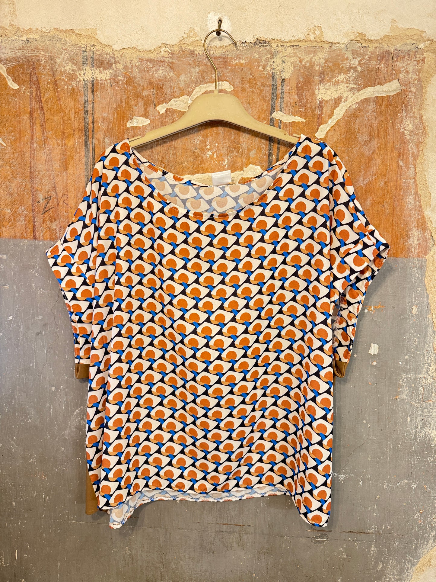 NEW COLLECTION - BLUSA MAELÌ OPTICAL CAMMELLO PANNA E AZZURRO