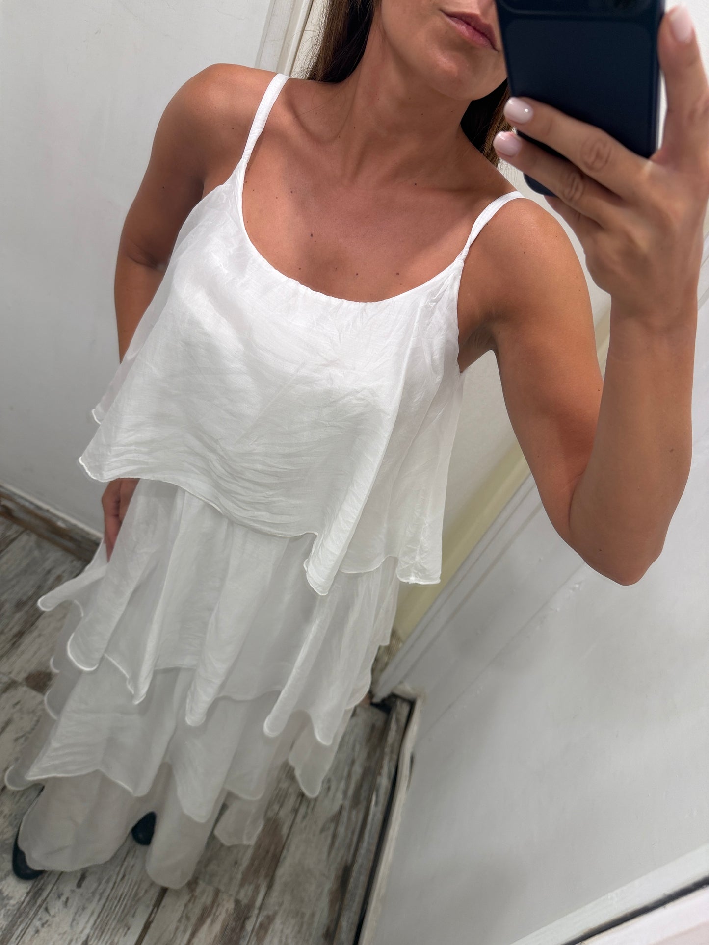 ABITO LUNGO A BALZE BIANCO