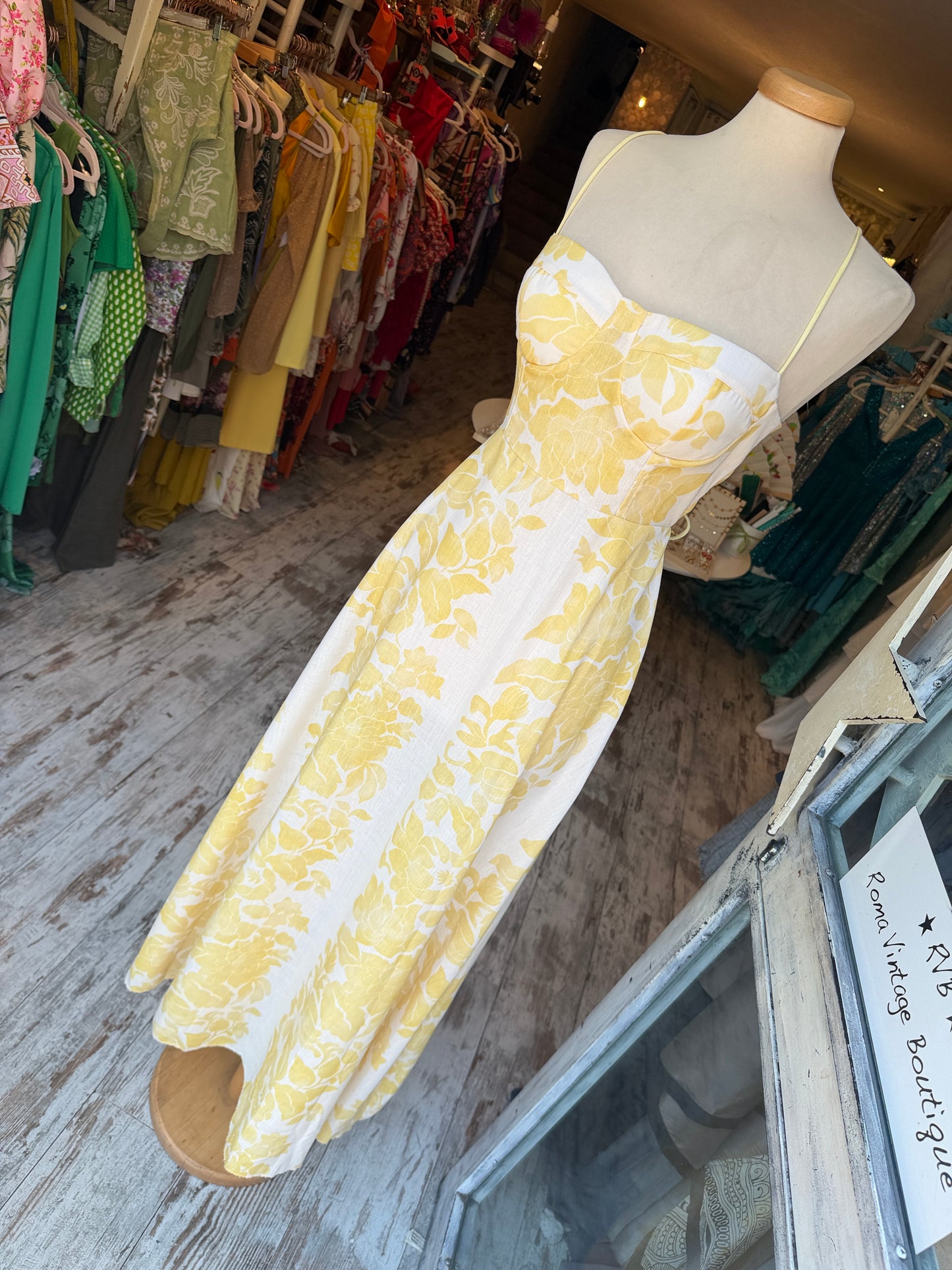 ABITO LUNGO BIANCO E GIALLO RETRO INCROCIATO