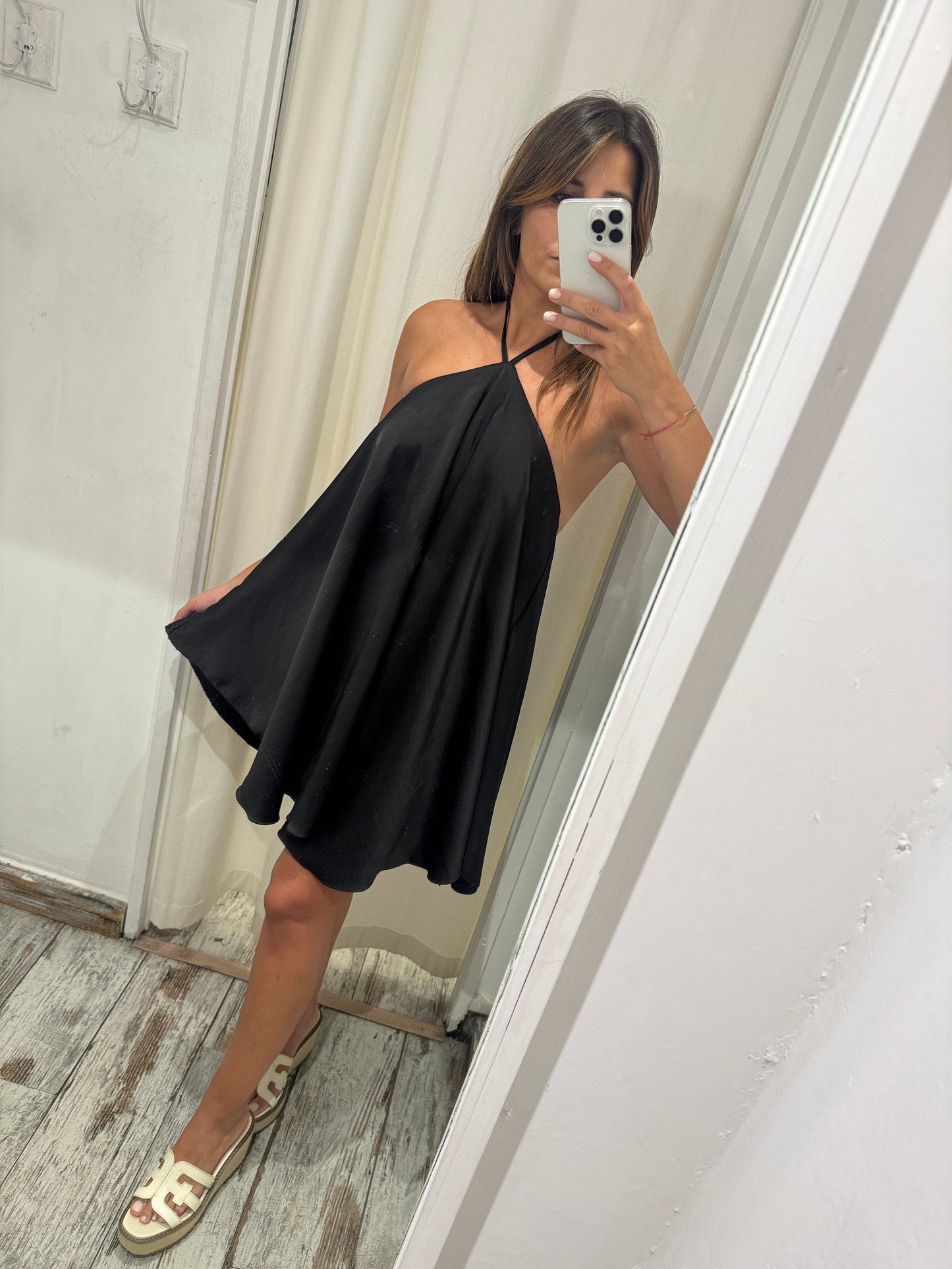 ABITO SATIN NERO ALLACCIATURA COLLO