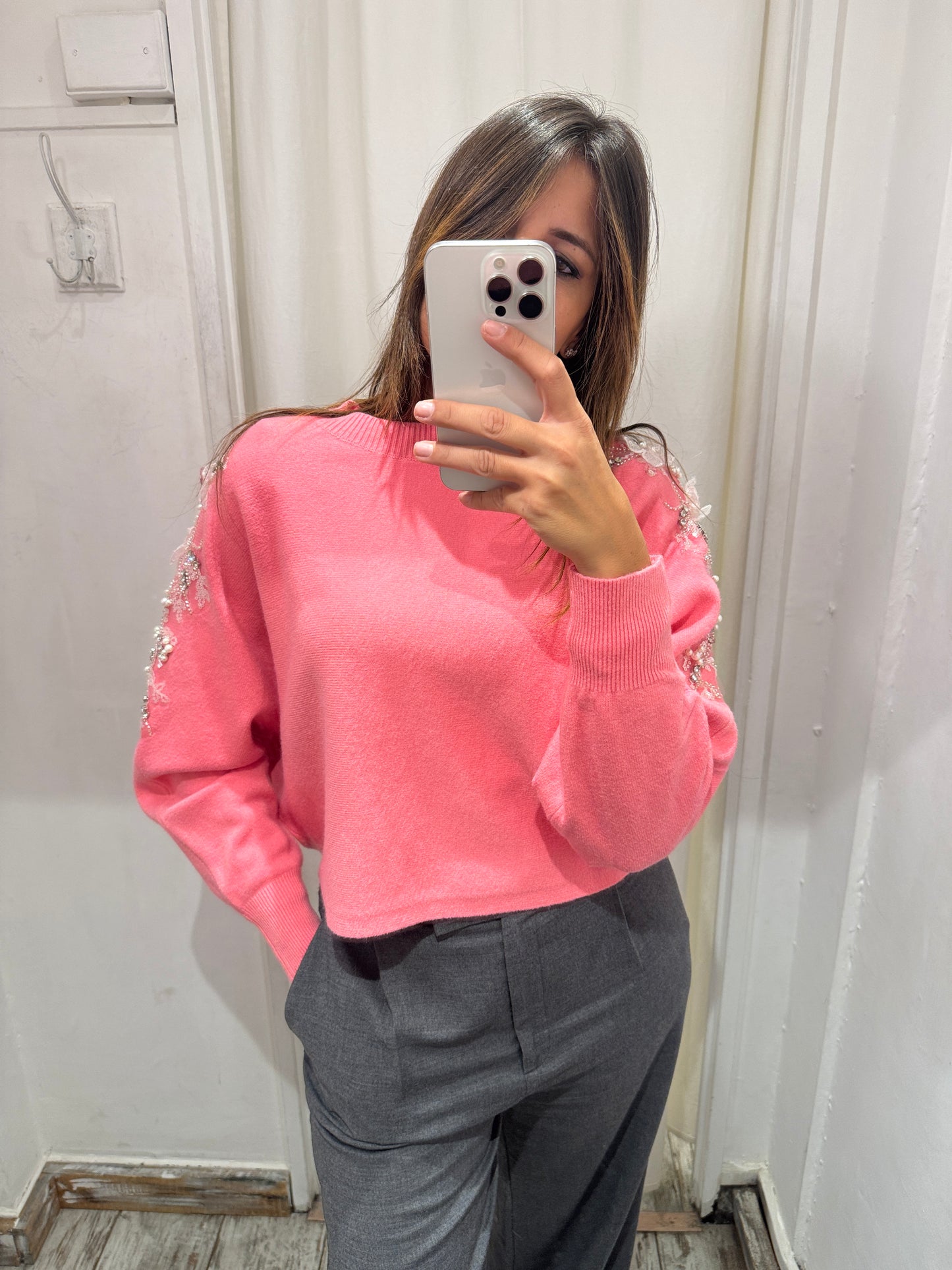 MAGLIA ROSA SALMONE CON APPLICAZIONI