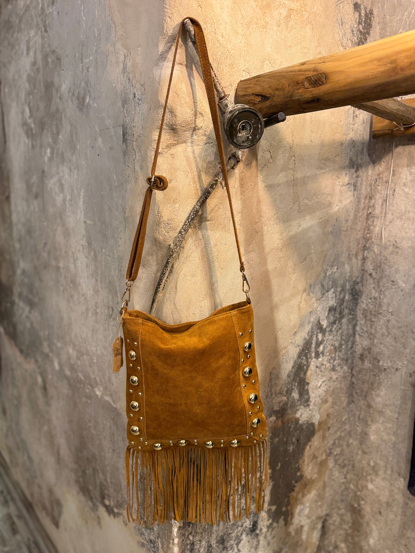 BORSA TRACOLLA SUEDE CUOIO BORCHIE E FRANGE
