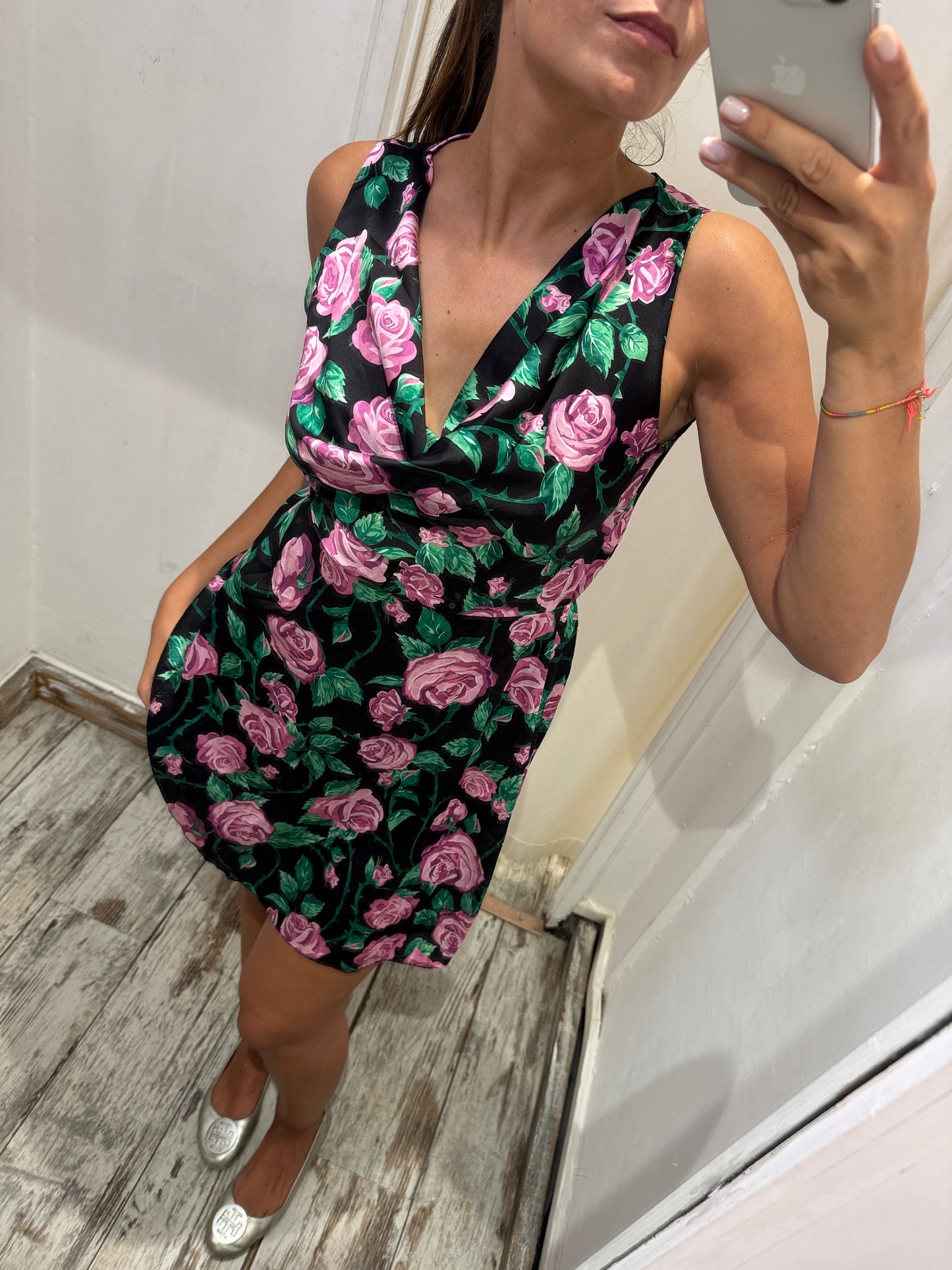 ABITO CORTO NERO ROSE LILLA