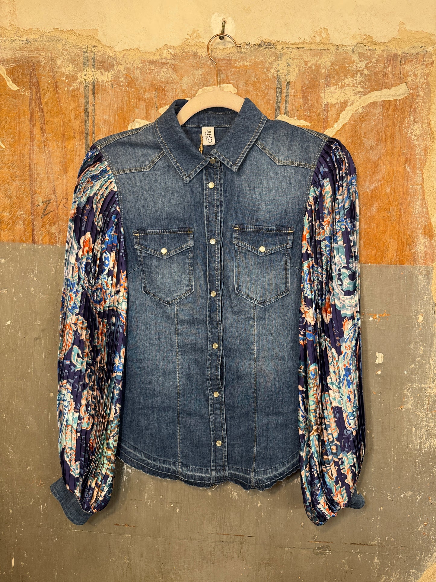 CAMICIA LIU•JO DENIM CON MANICA PLISSÈ