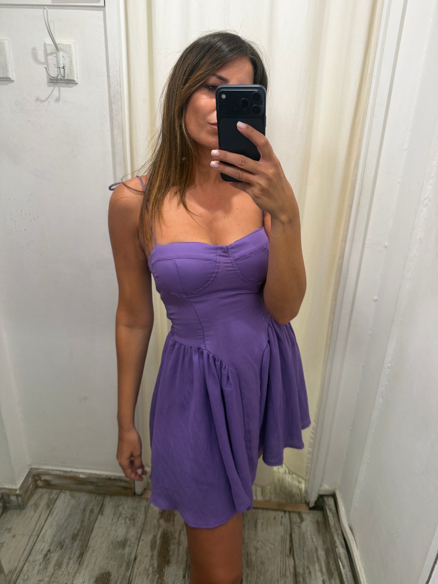 ABITO CORTO VIOLA A RUOTA